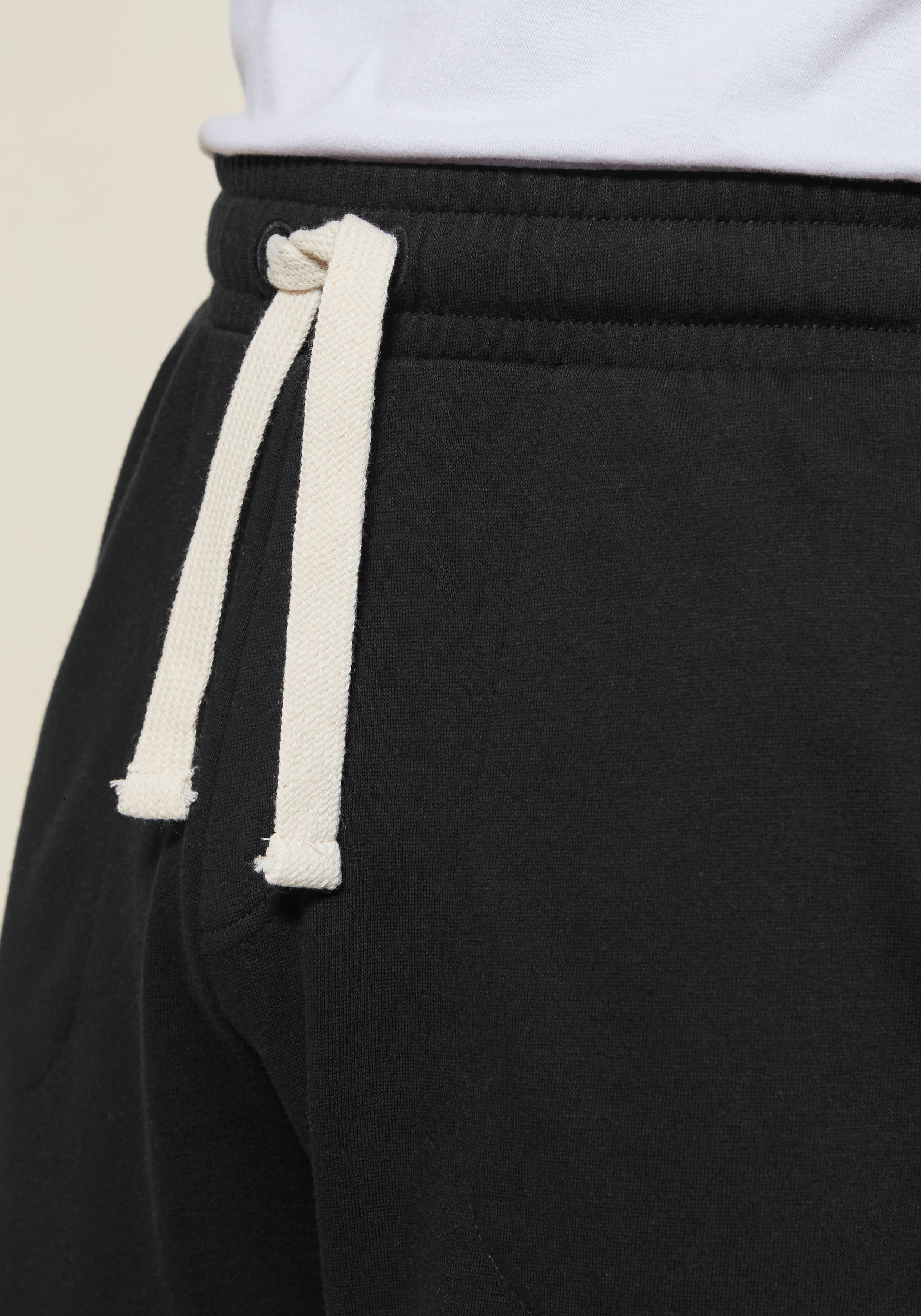 KangaROOS Sweatshort , zijvakken, contrasterende banden