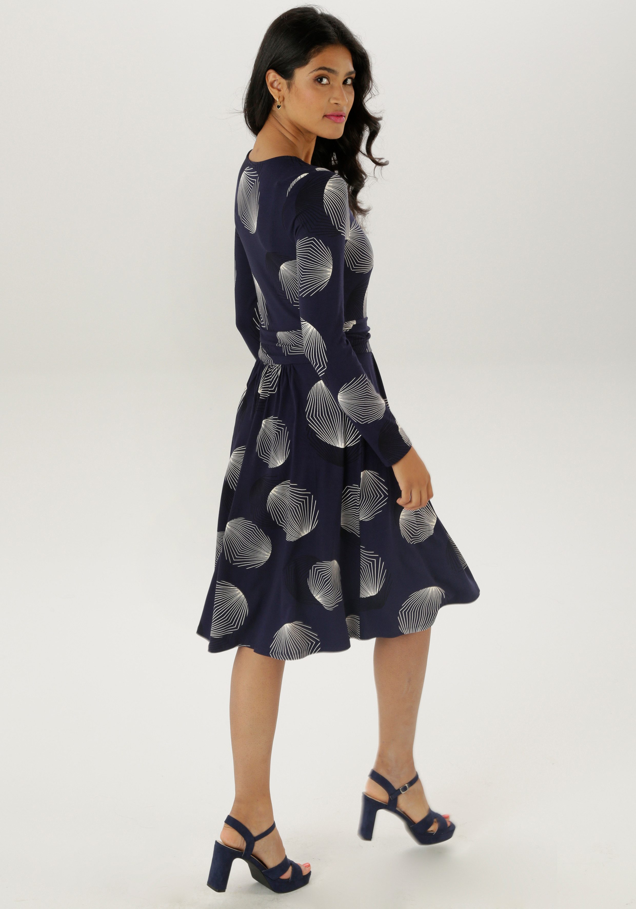 Aniston SELECTED Jerseyjurk met figuuraccentuerende plooien in de taille - nieuwe collectie