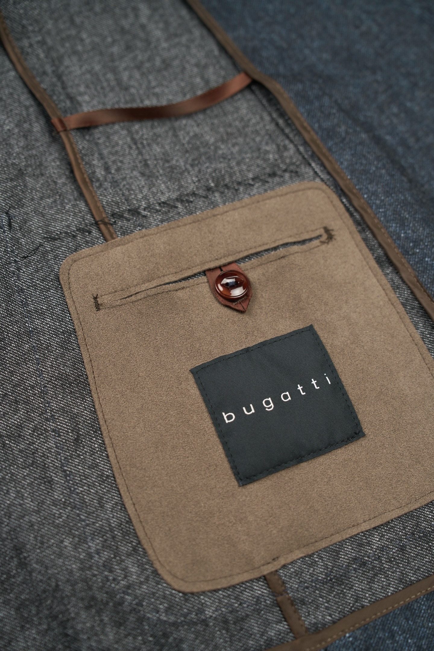 Bugatti Colbert met ronde schouders