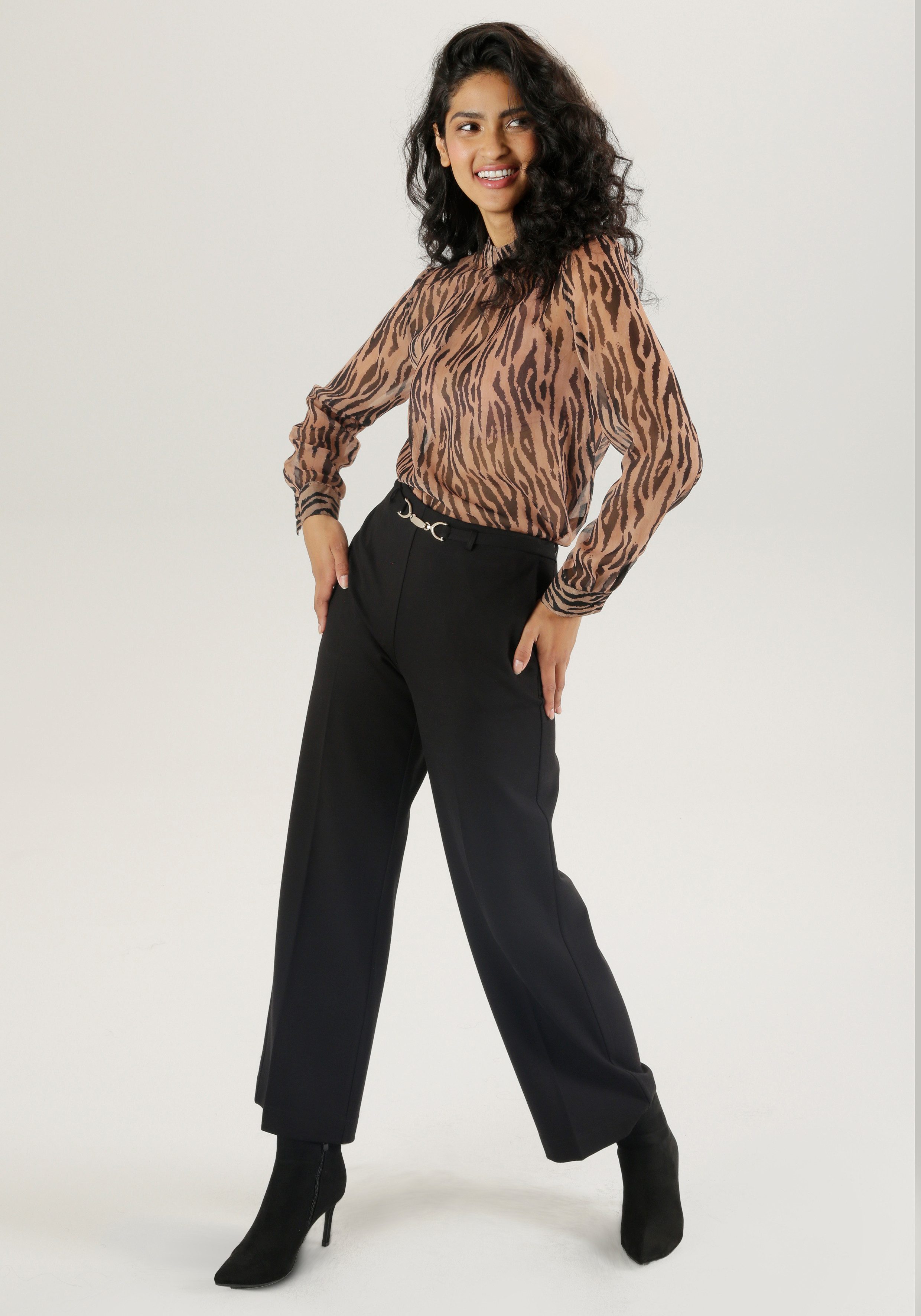 Aniston SELECTED Chiffon blouse transparant