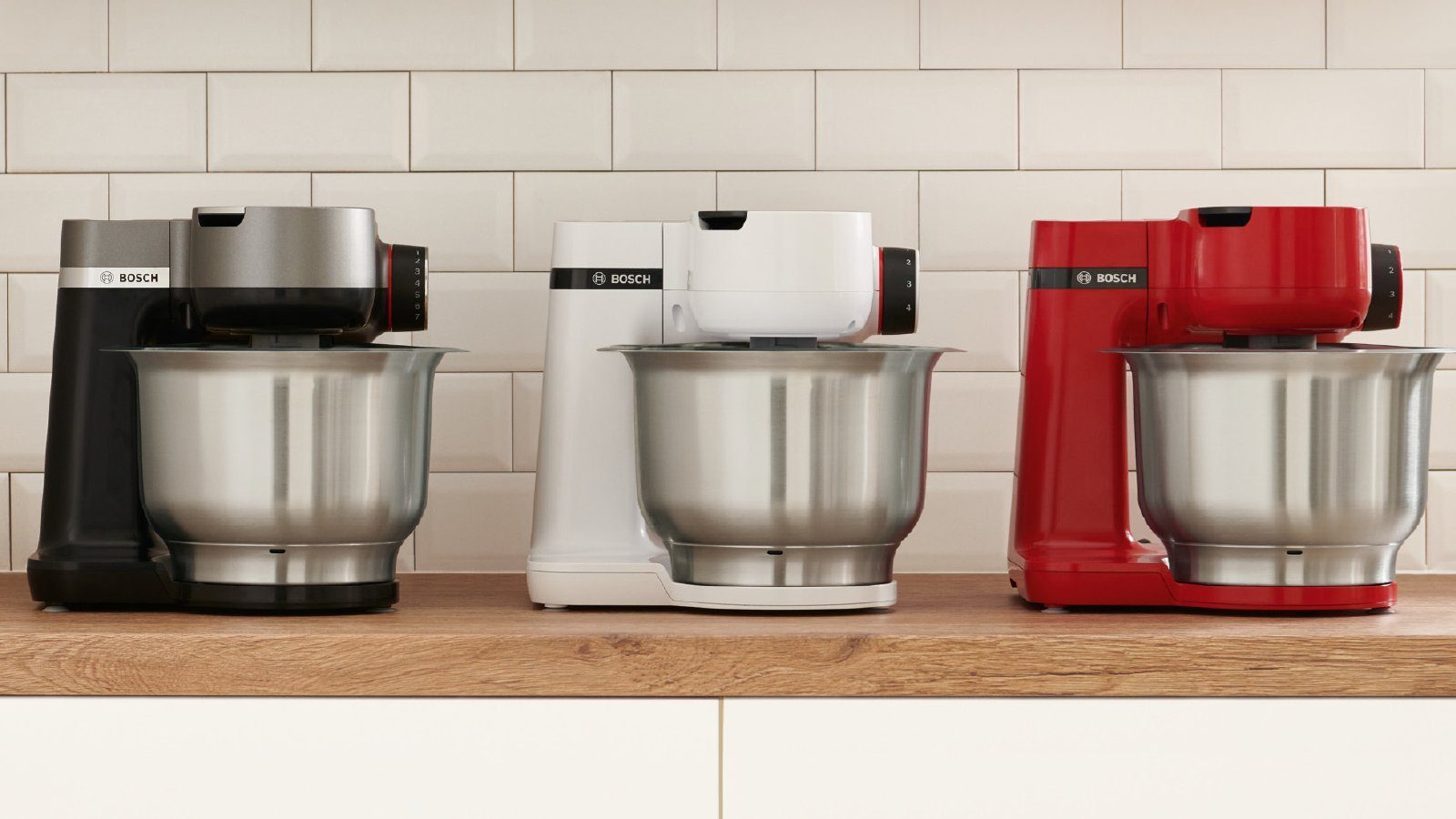 BOSCH Keukenmachine Serie 2 MUMS2EW01, roestvrijstalen kom, doorloopsnijder, deksel Planetair mengsysteem, kneedhaak/klopper/menghaak roestvrij staal, 4 niveaus, wit