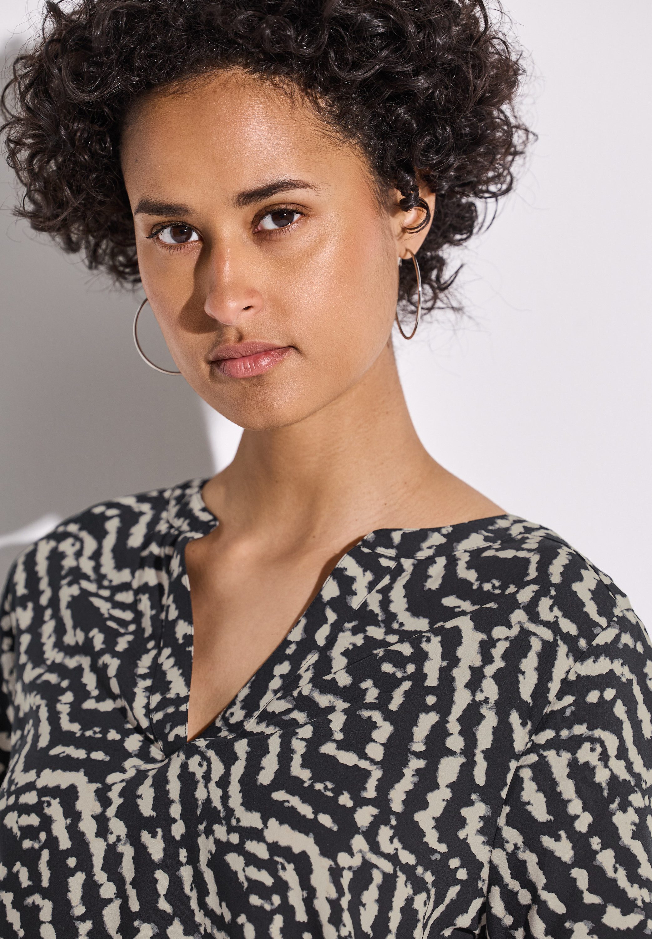 STREET ONE Blouse met korte mouwen met grafisch patroon