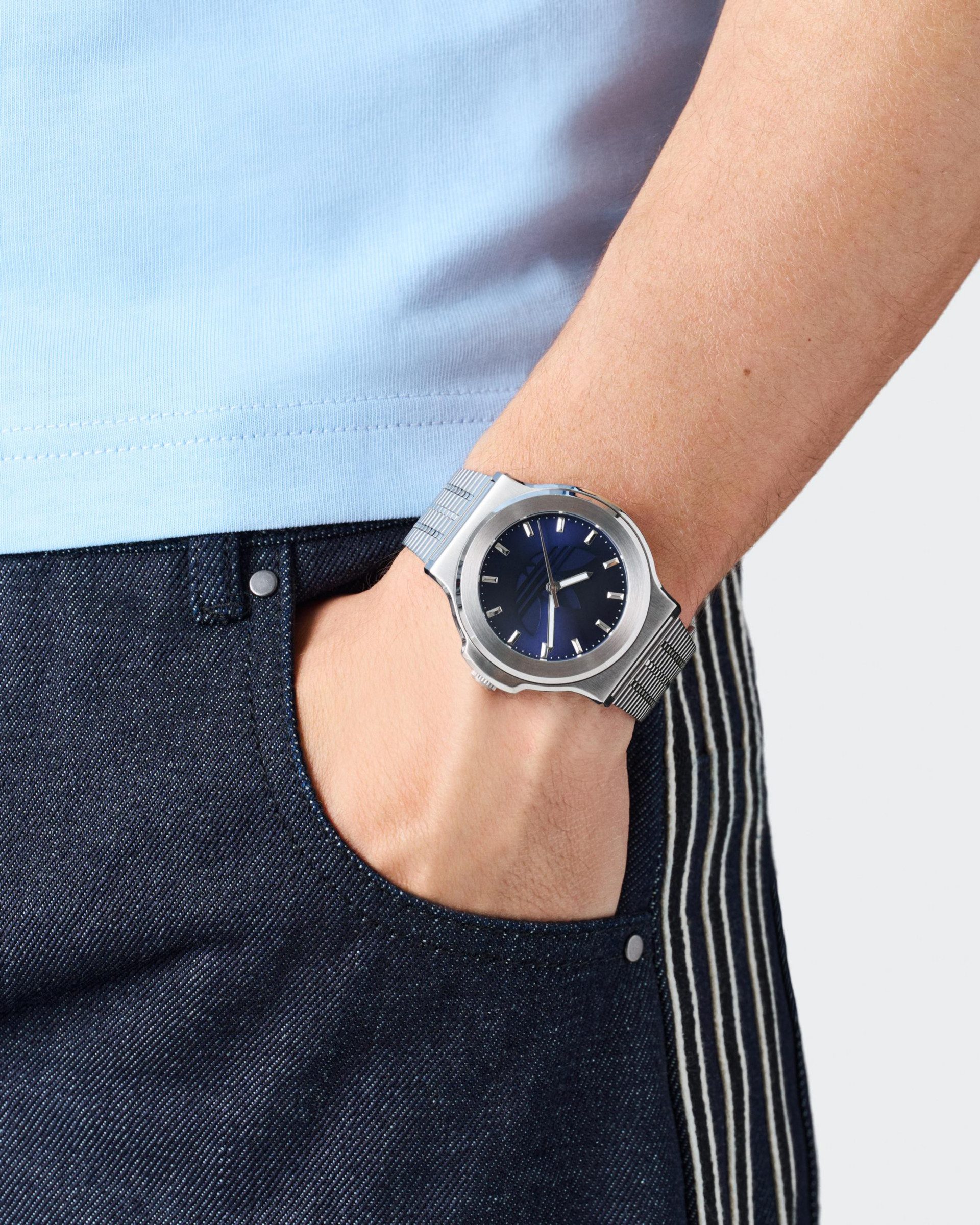 adidas Originals Kwartshorloge EXPRESSION THREE Horloge, herenhorloge, dameshorloge, siliconen armband, lichtgevende wijzers