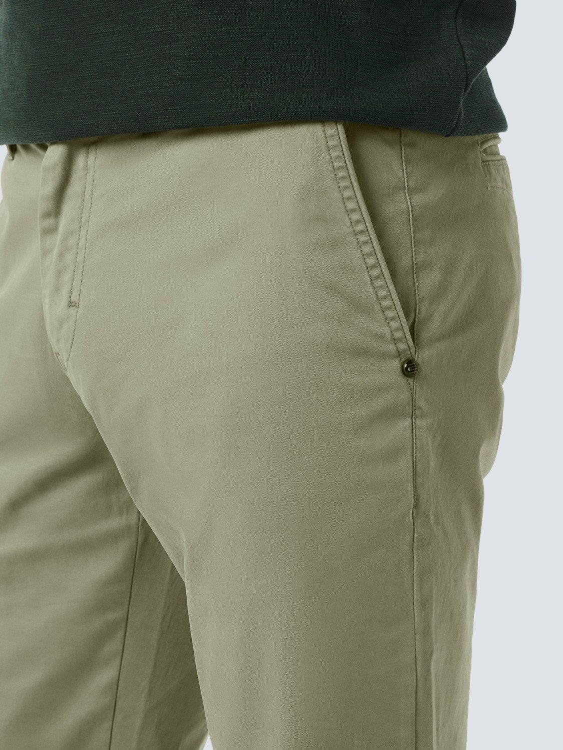 NO EXCESS Chino met garment-dyed finish