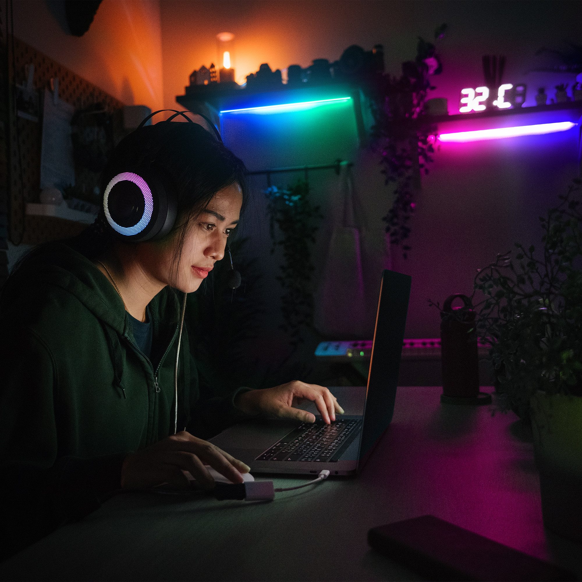 B.K.Licht Led-strip RGBIC LED strip, 10 m, met muzieksensor Lichtstrip, band met kleurverandering, met afstandsbediening, zelfklevend (1 stuk)