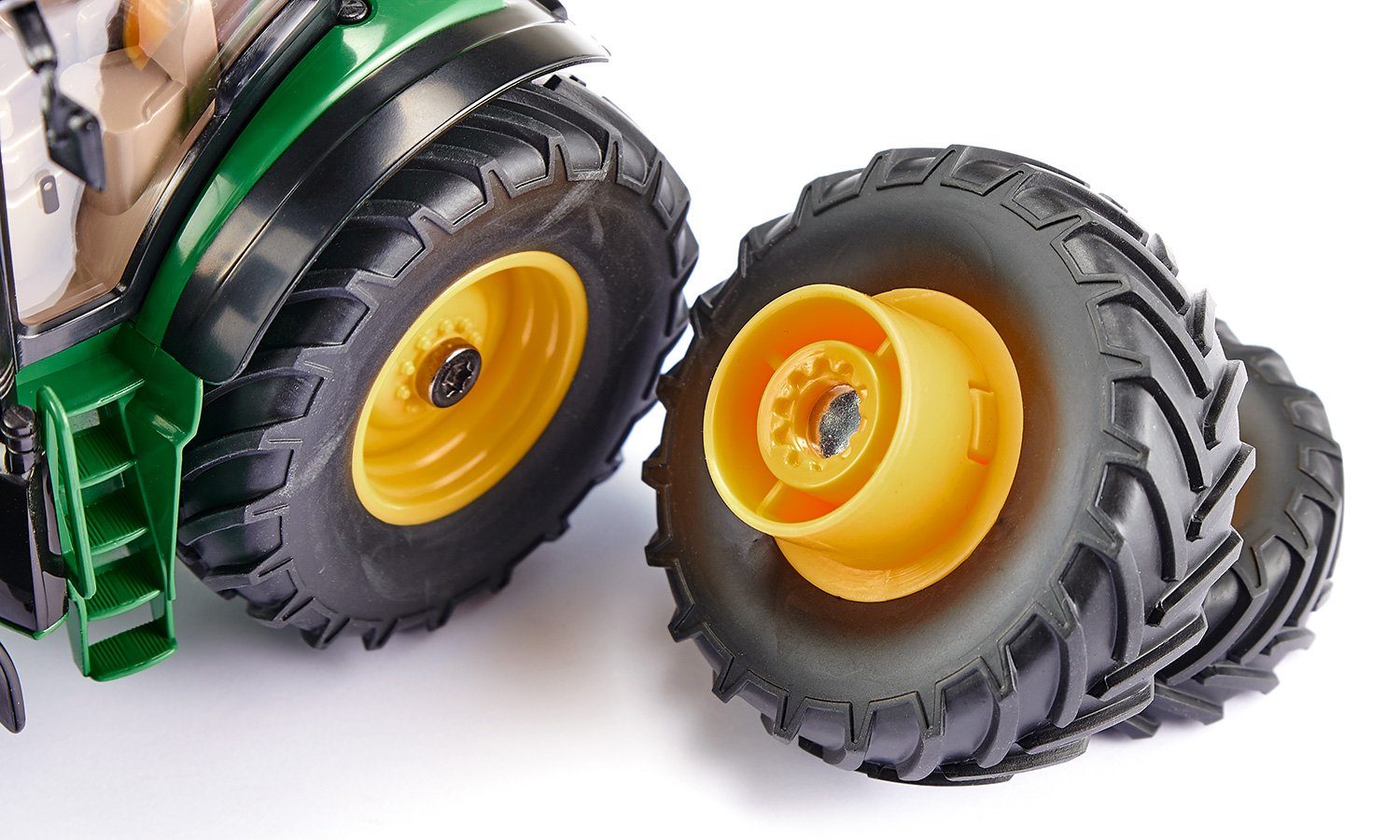 Siku RC-tractor SIKU Control, John Deere 7290R met dubbele banden (6735)