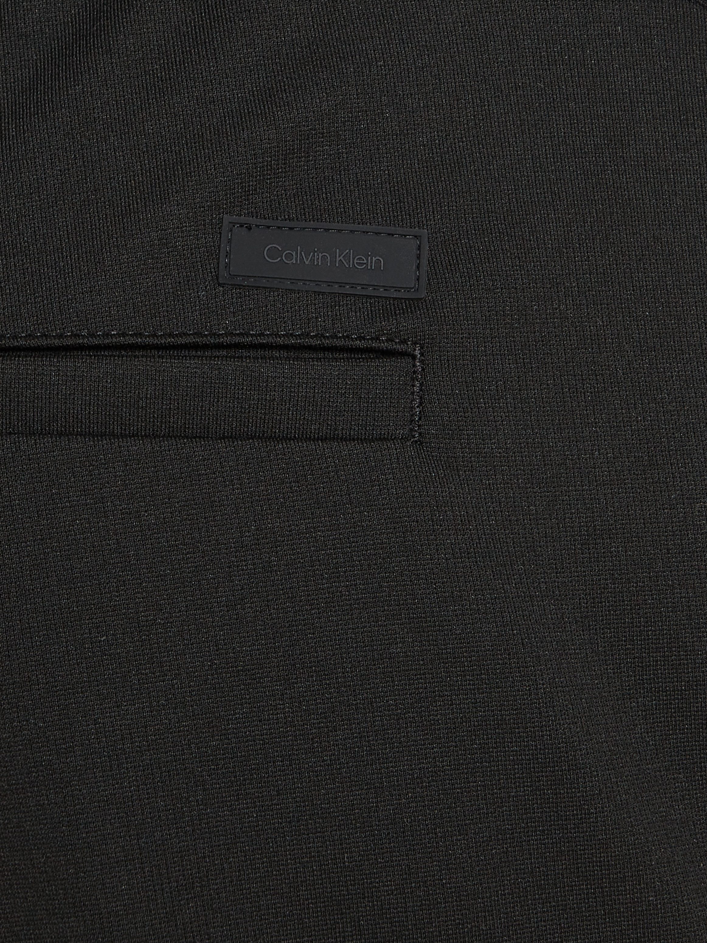 Calvin Klein Chino BT_COMFORT KNIT TAPERED PANT in grote maten met logo-embossing