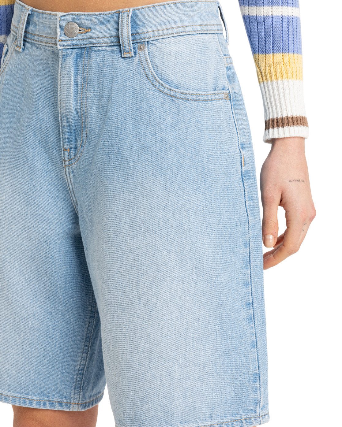 Roxy Bermuda Authentic Story