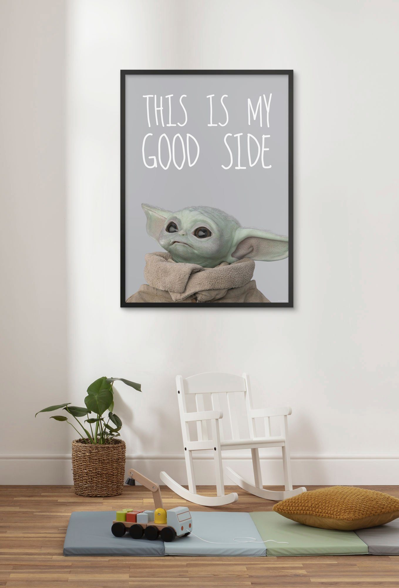 Komar Wanddecoratie Mandalorian The Child Chocolate Side Wanddecoratie voor de kinderkamer - zonder lijst (1 stuk)
