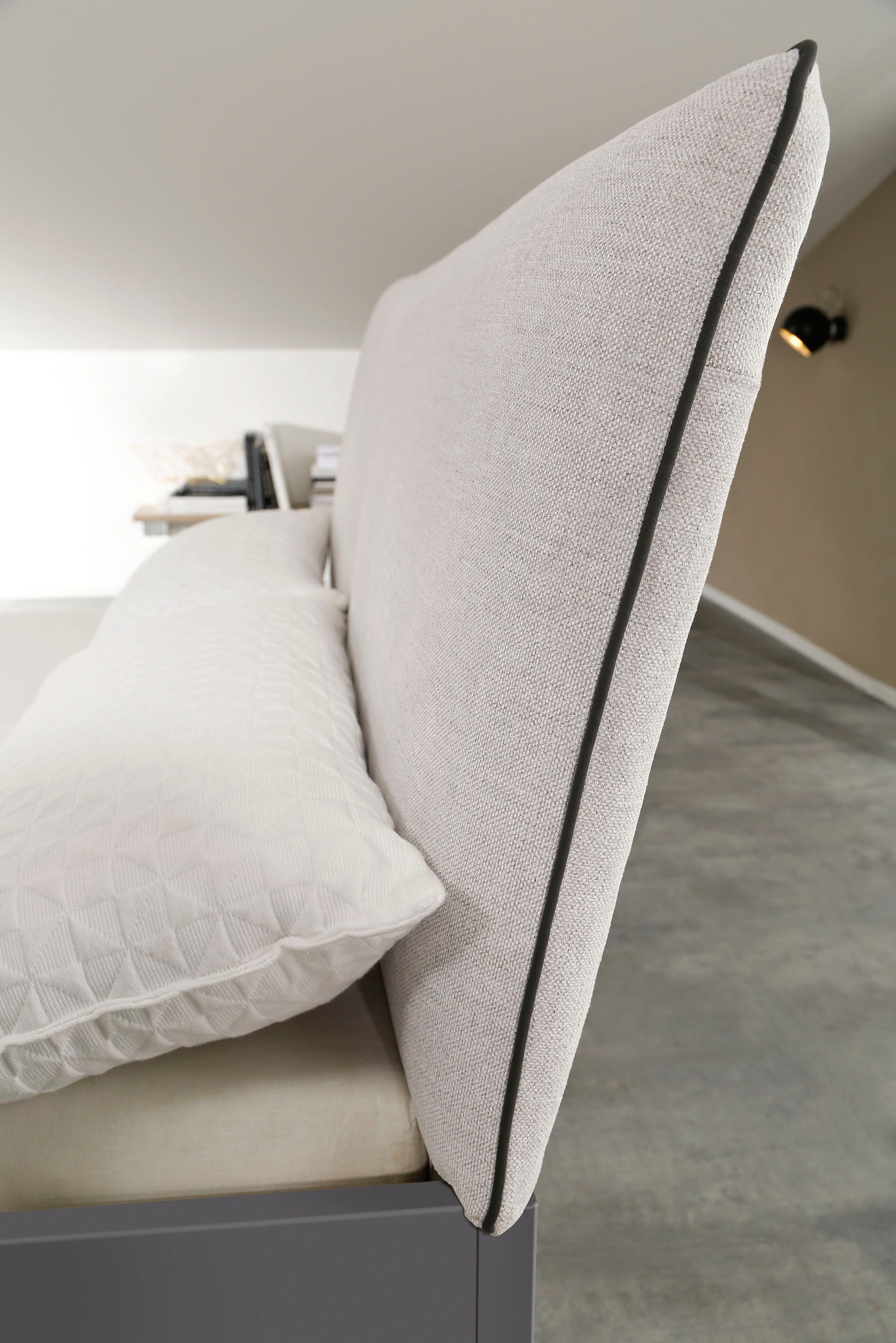 rauch Futonbed Aditio Hoofdbord weefstof met afgezette opstaande naad