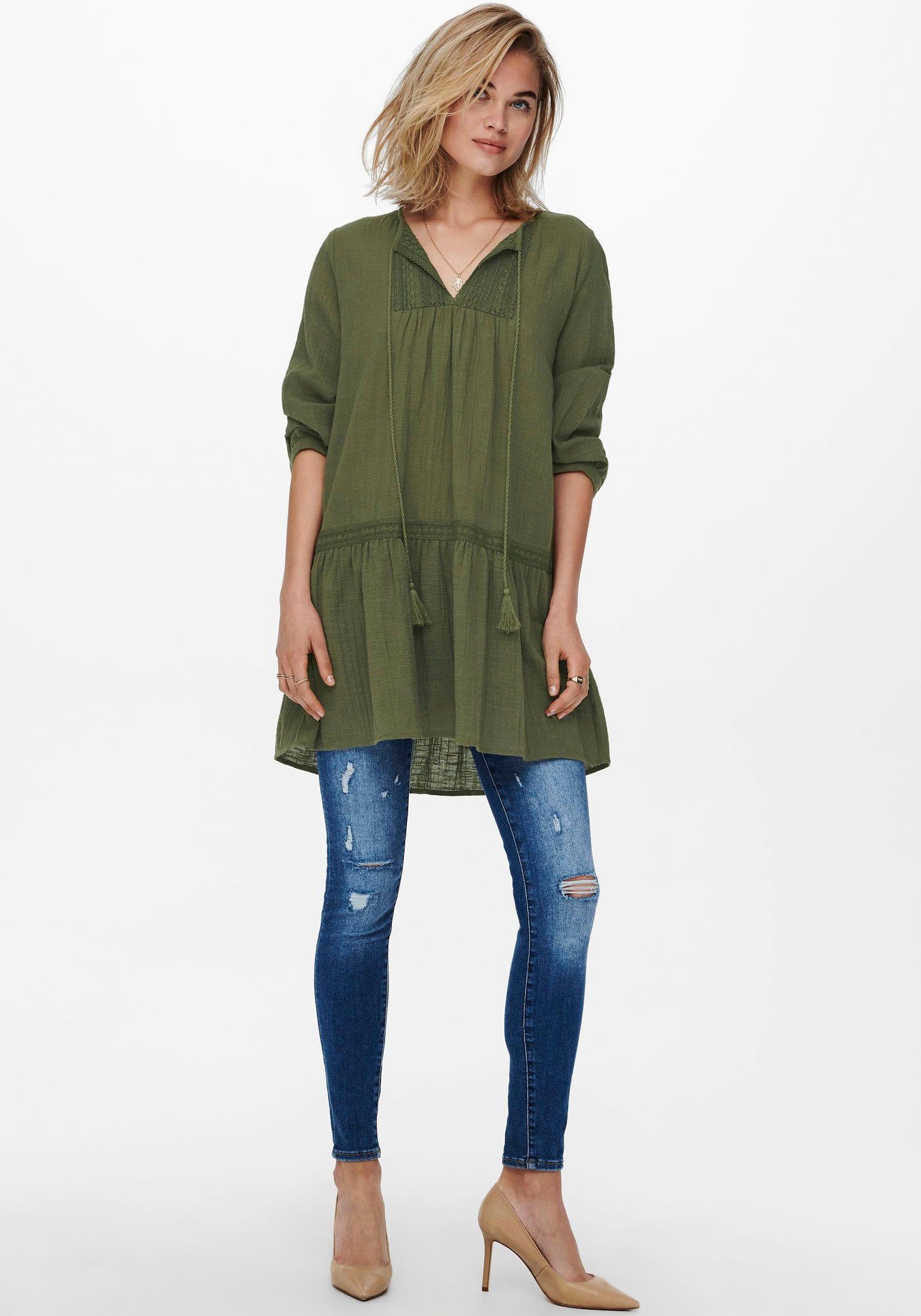 Only Tuniekjurk ONLVINNIE LIFE 3/4 LACE TUNIC WVN NOOS kan worden gedragen als mini jurk of tuniekblouse