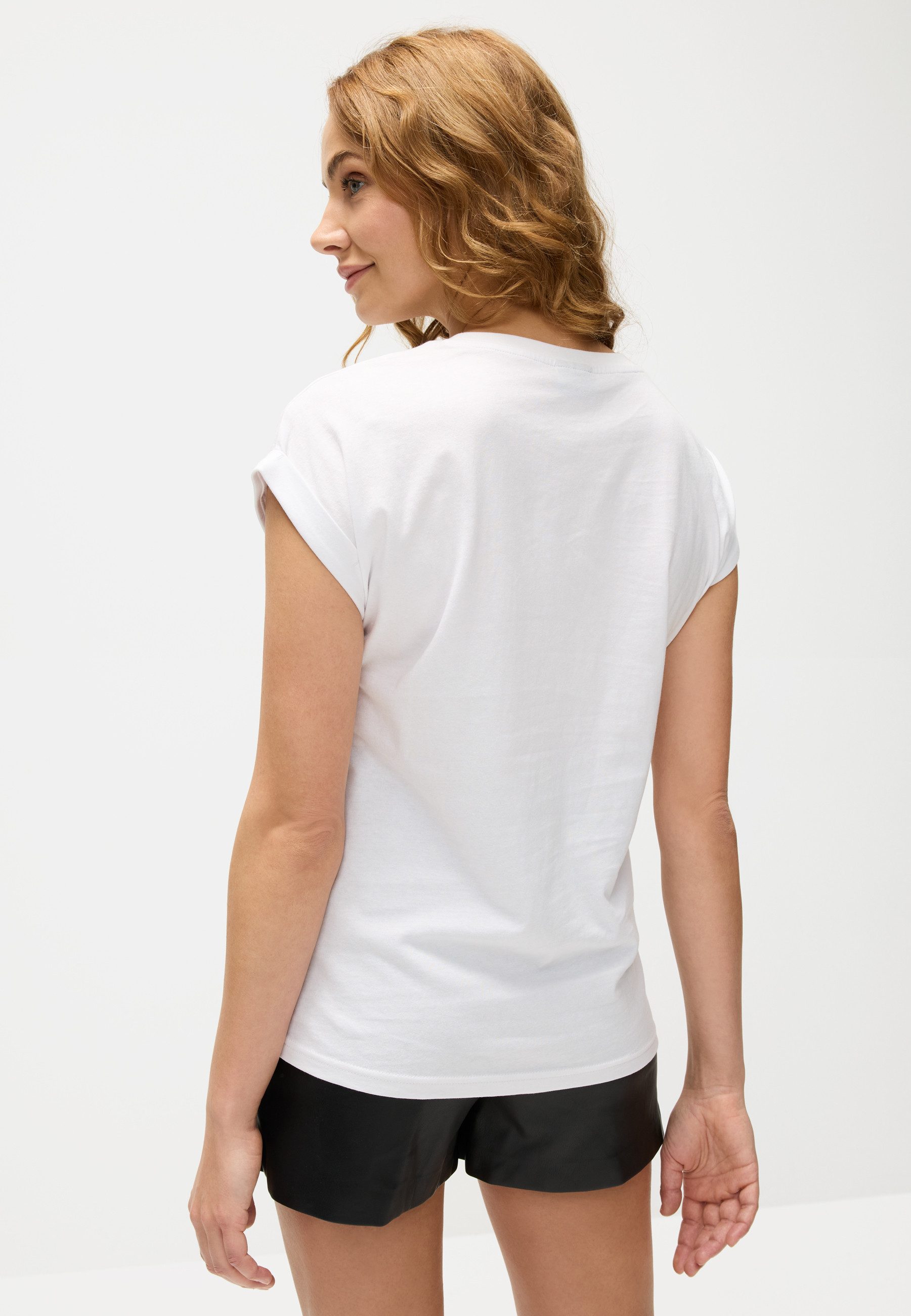 Lascana Short uit kunstleer, kunstleren shorts, elegant, modieus (Met riem)