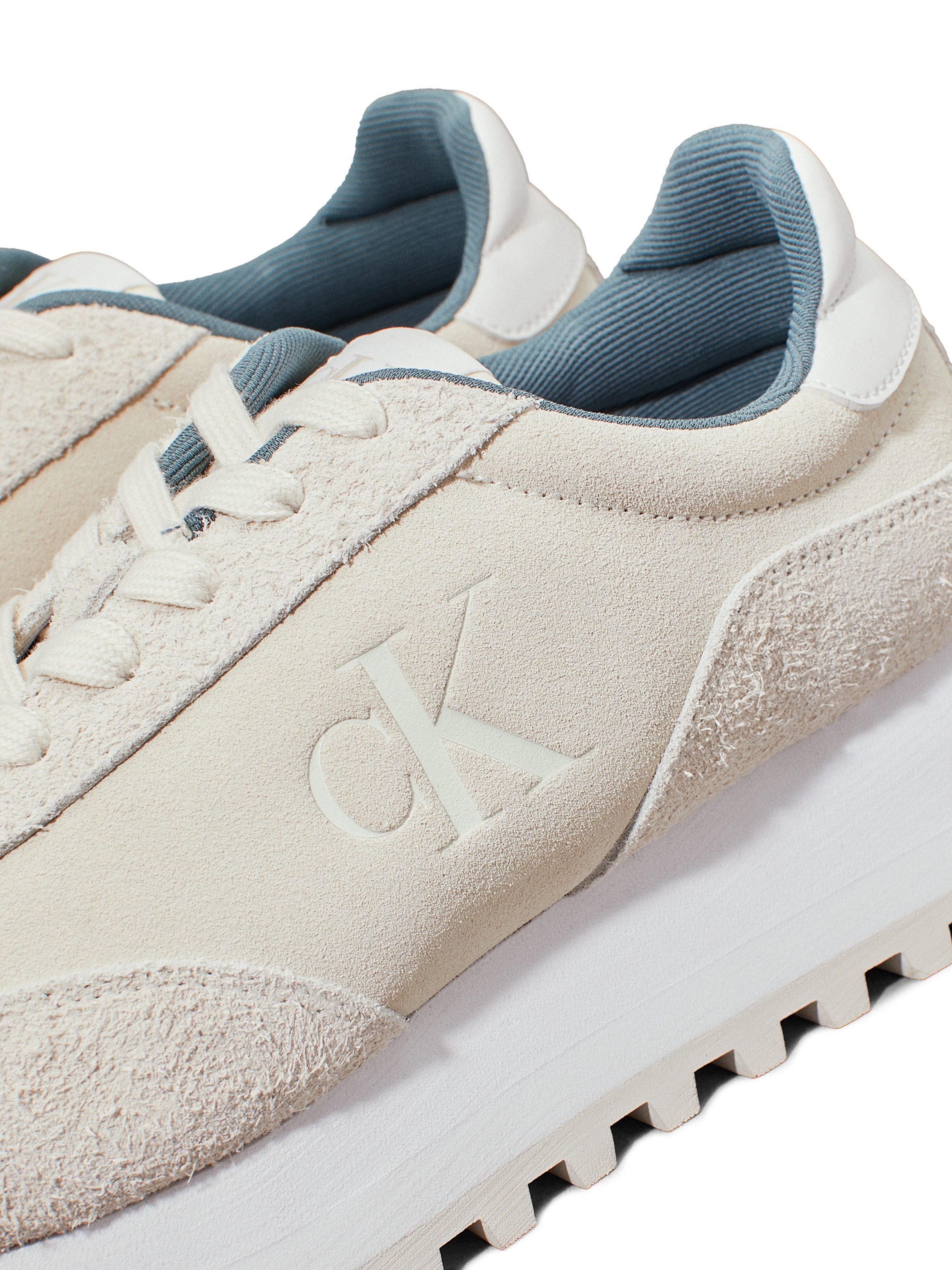 Calvin Klein Plateausneakers RUNNER LACEUP ML SUEDE , vrijetijdsschoen, veterschoen, lage schoen met zij ck-logo