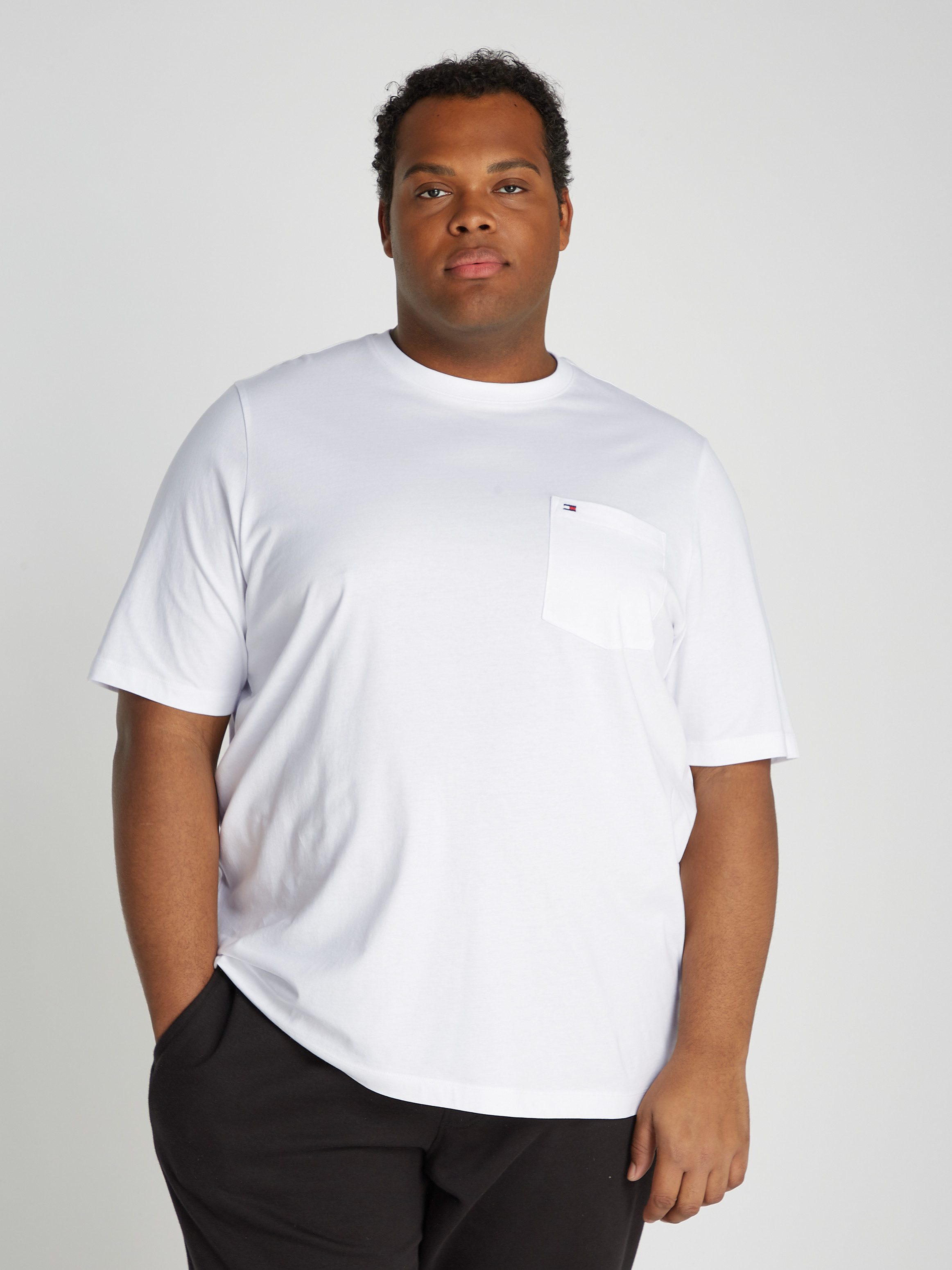 Tommy Hilfiger T-shirt BT-POCKET TEE-B Grote maten met borstzak heren t-shirts maat XXL wit