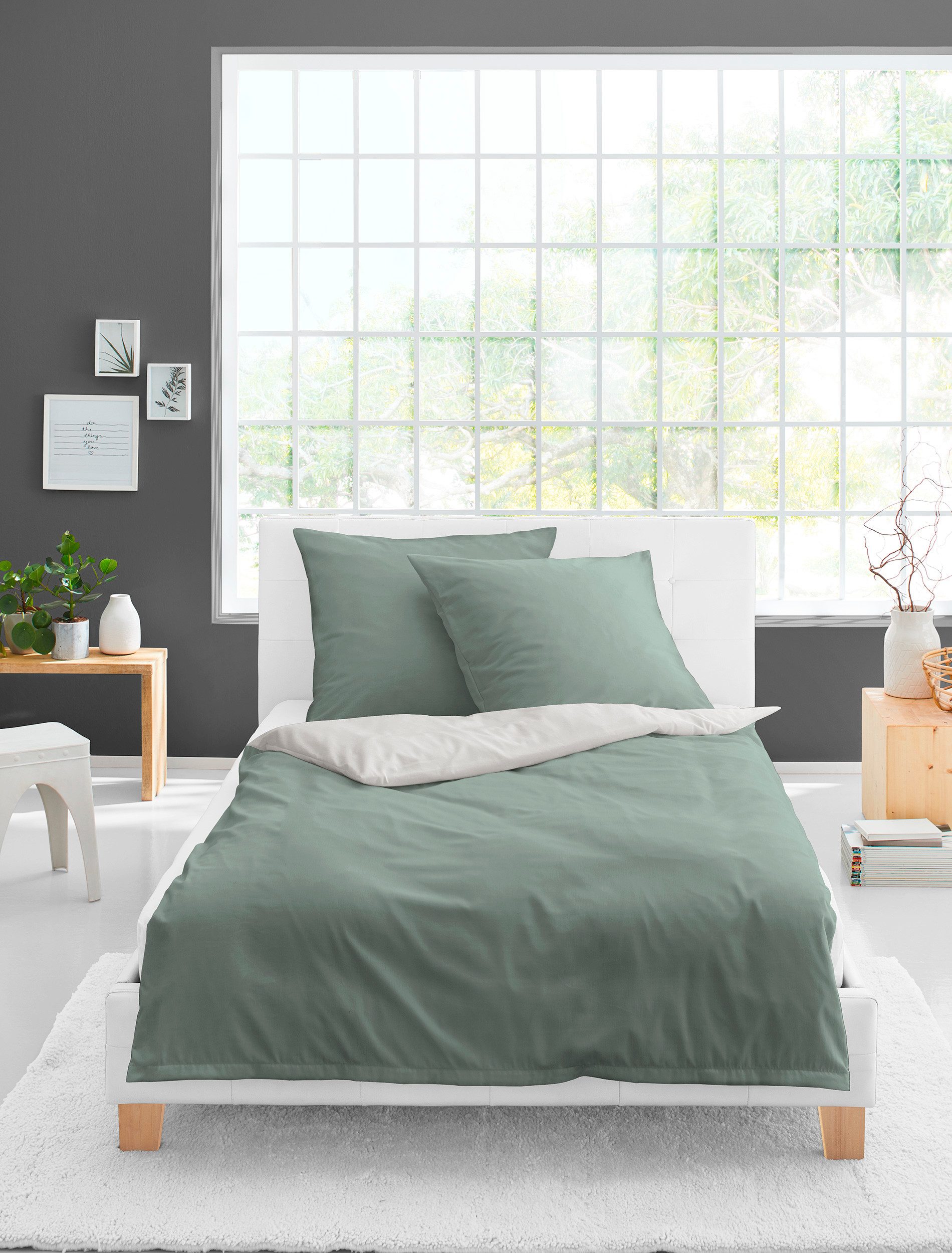 BIERBAUM Tweezijdig te gebruiken overtrekset Modern uni in mt. 135x200 of 155x220 cm Modern unidesign: Eenvoudig, elegante uitstraling voor elke slaapkamer