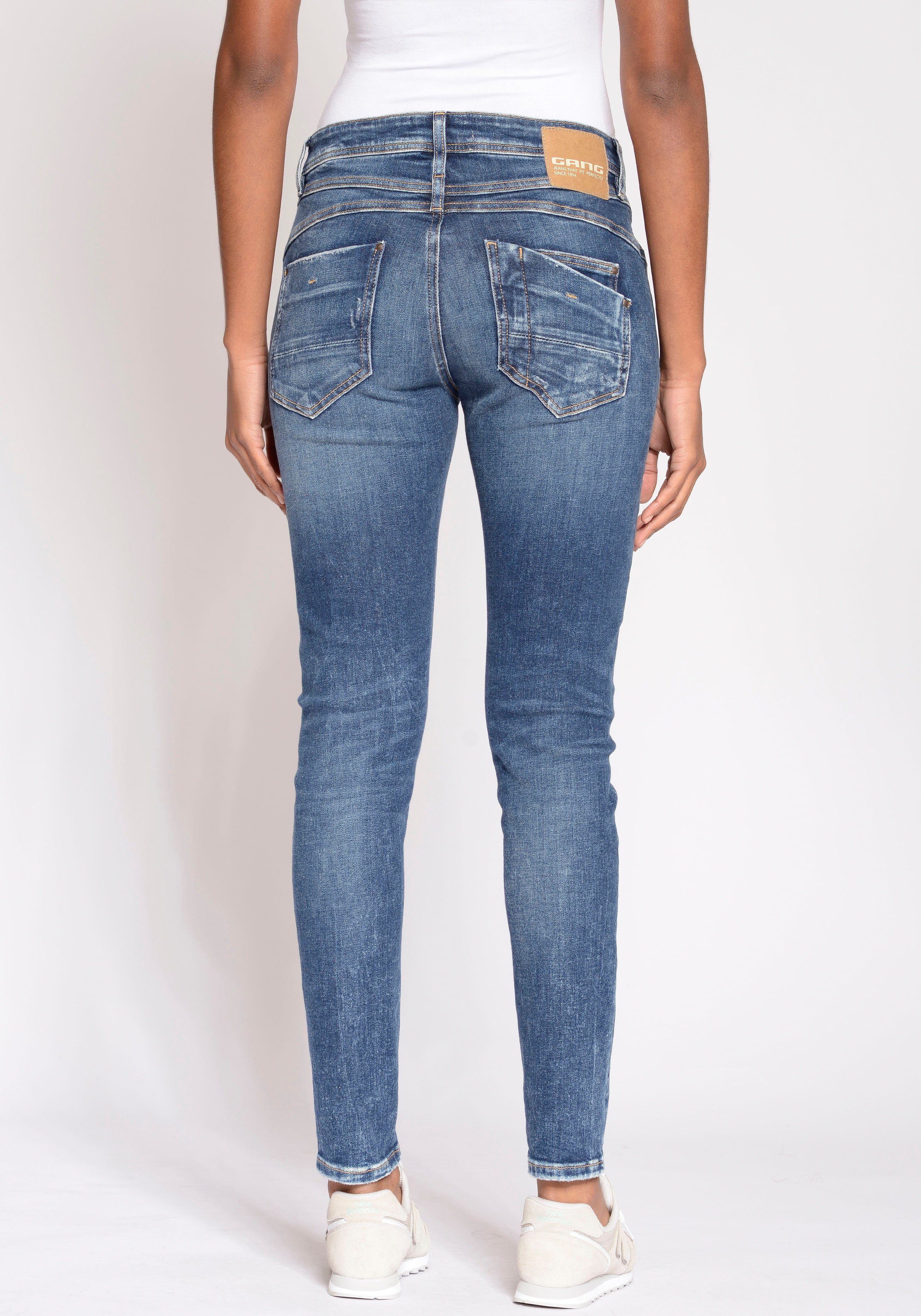 GANG Relax fit jeans 94AMELIE met dubbel juk en diepe zakken op de achterkant