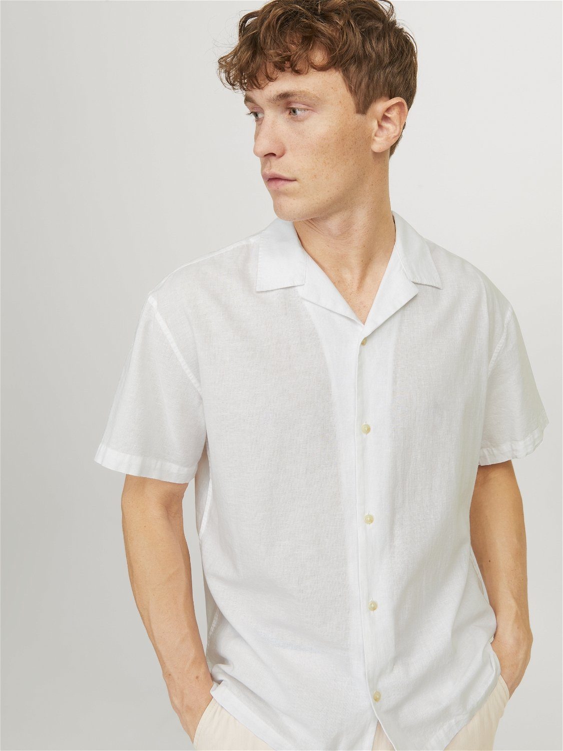 Jack & Jones Overhemd met korte mouwen JJESUMMER RESORT LINEN BLEND SHIRT SS SN