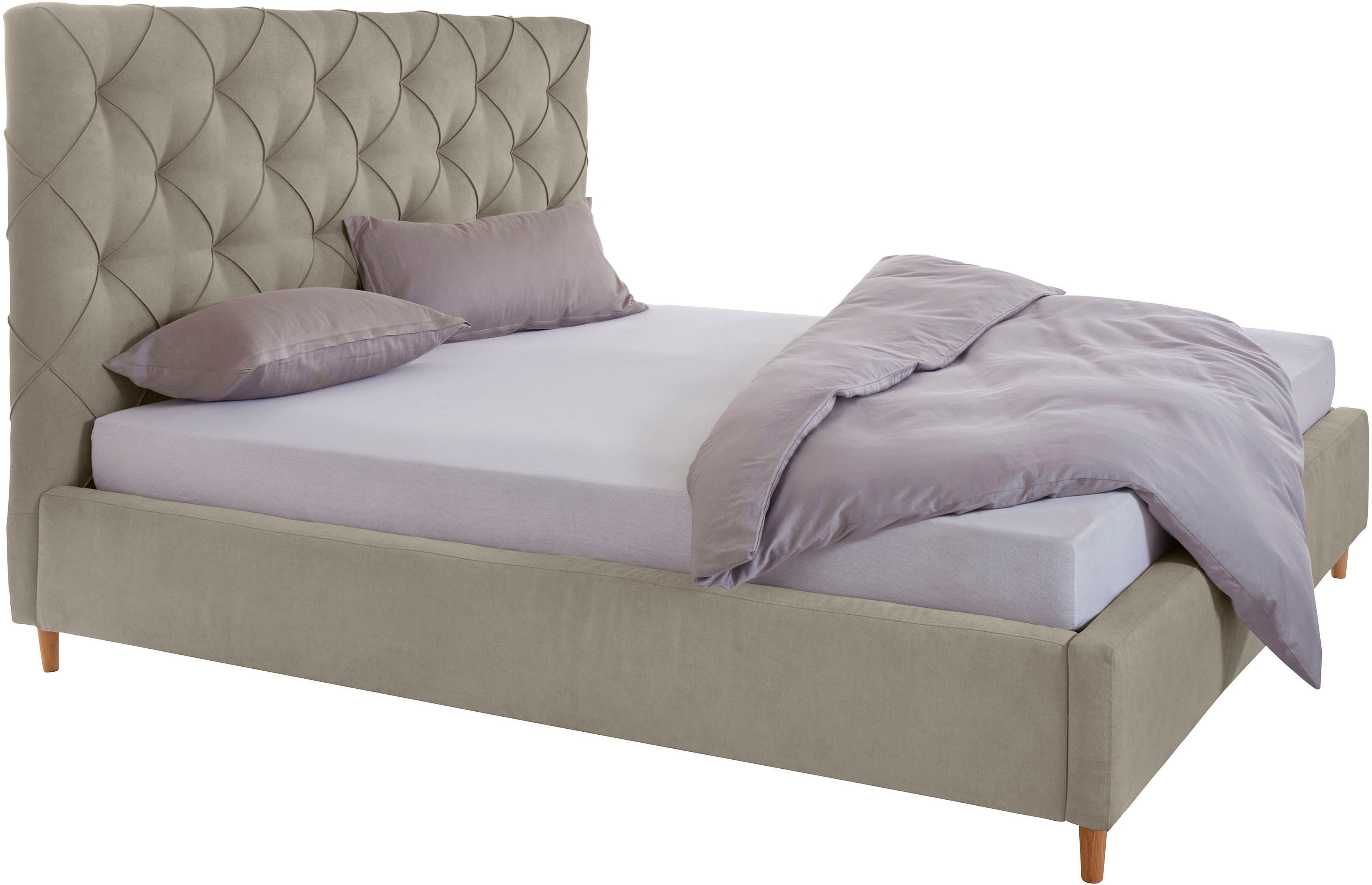 Leonique Gestoffeerd bed LOUANNE met mooie capitonnage aan de achterkant, met bedkist