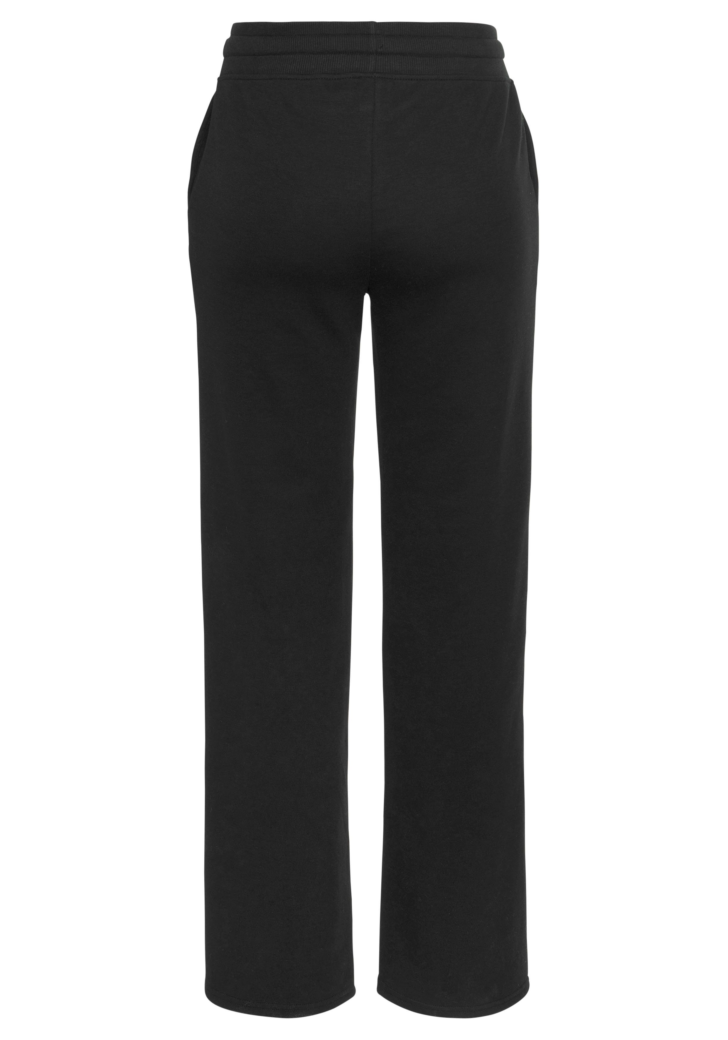 Bench. Loungewear Loungebroek -Relaxbroek met logo borduurwerk Relaxbroek met logostiksel en ingreepzakken, loungewear