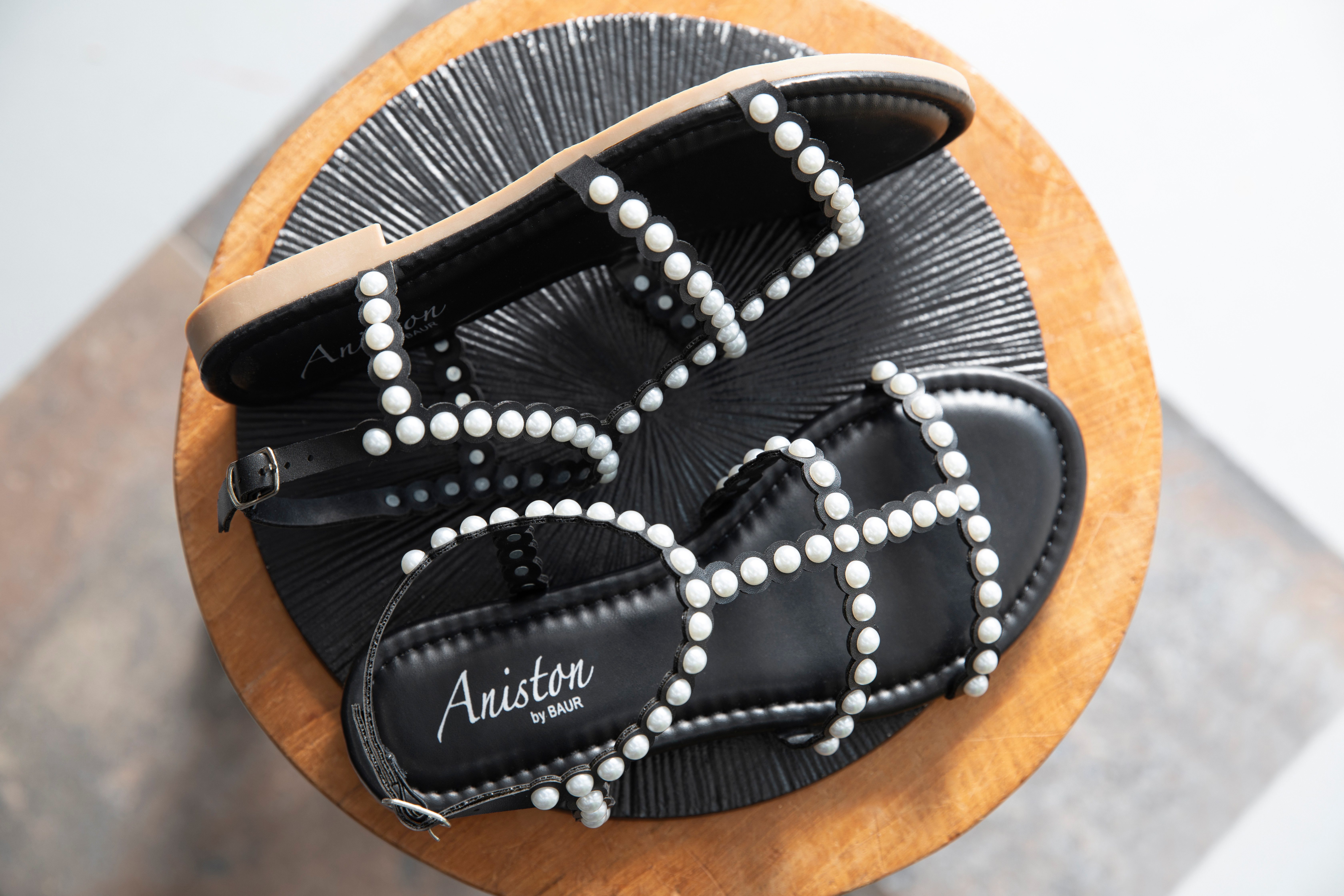 Aniston SHOES Sandalen