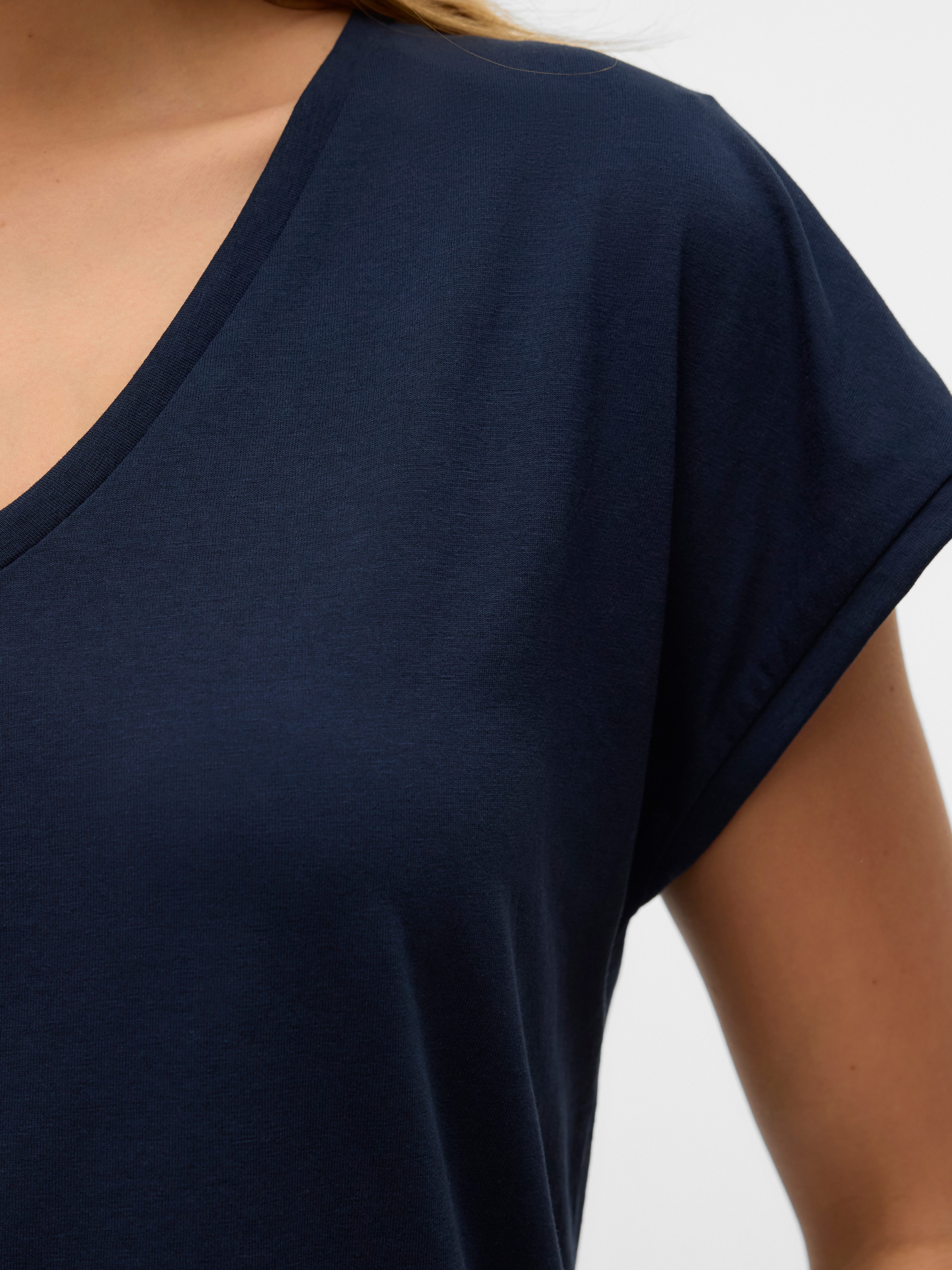 Vero Moda Shirt met korte mouwen VMLUNA SS V-NECK TEE JRS NOOS