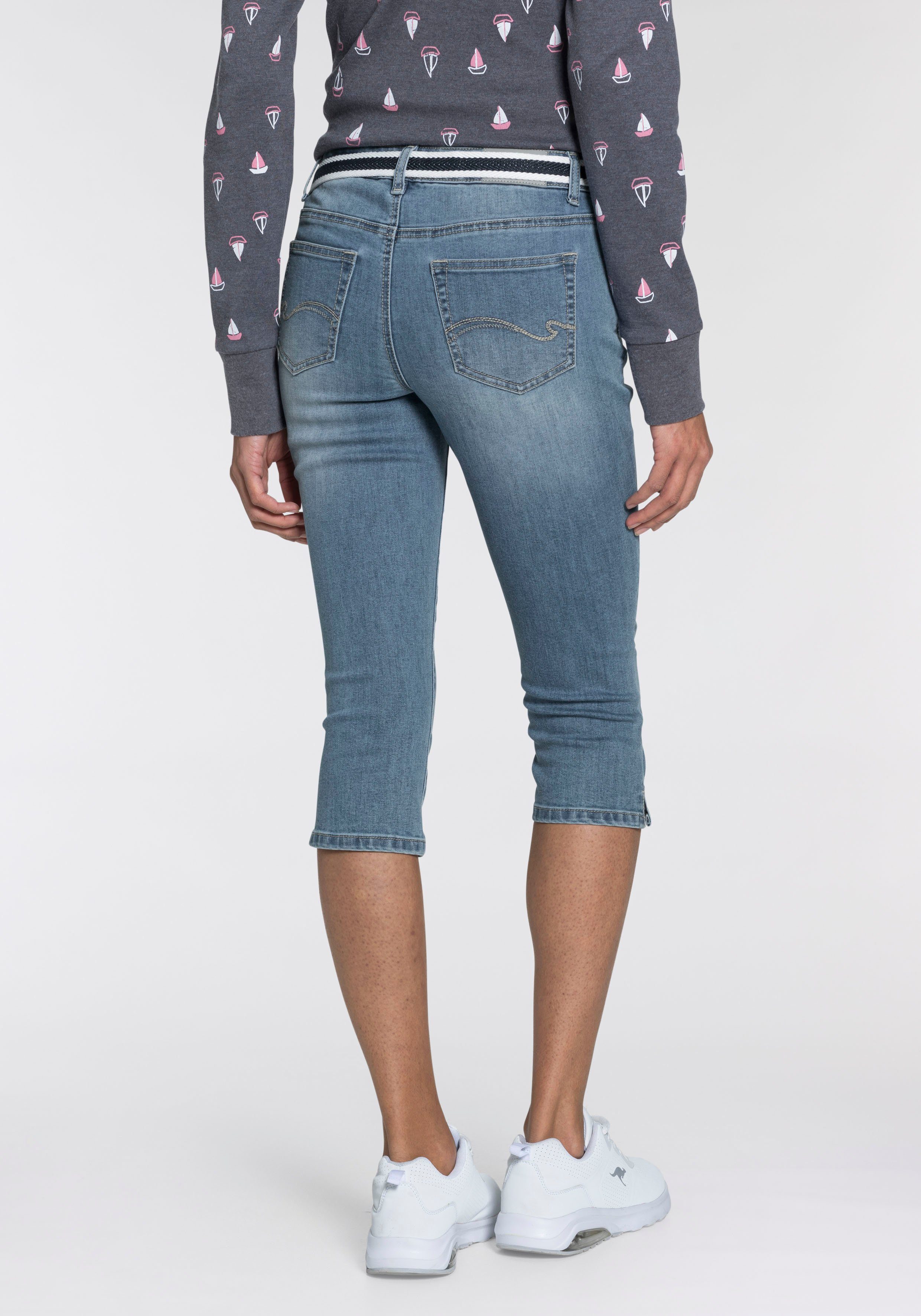 KangaROOS Capri jeans Capri-jeans met riem Skinny fit met split normale taille (set Met een afneembare riem)