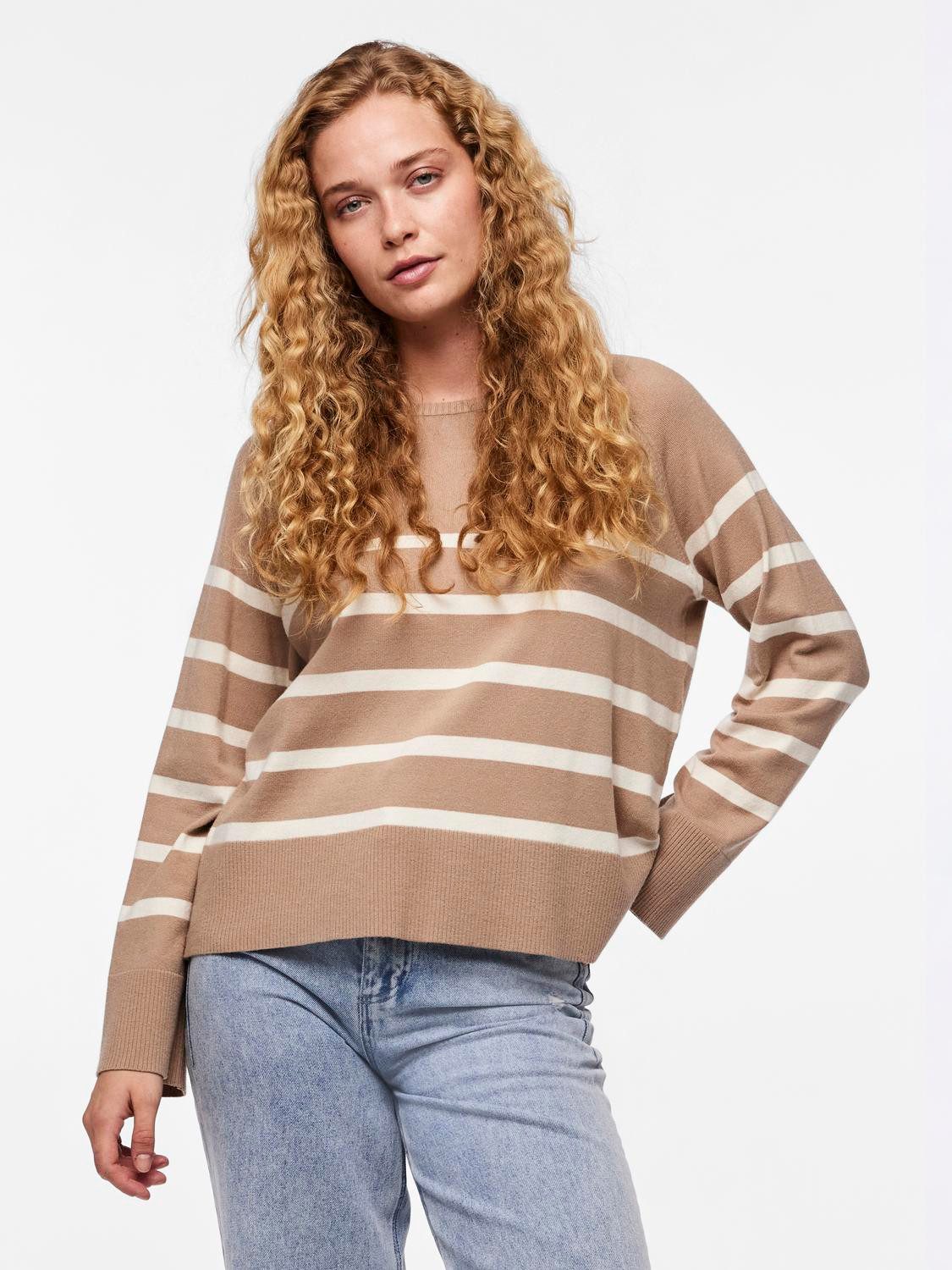 pieces Trui met ronde hals PCSIA LS KNIT NOOS BC