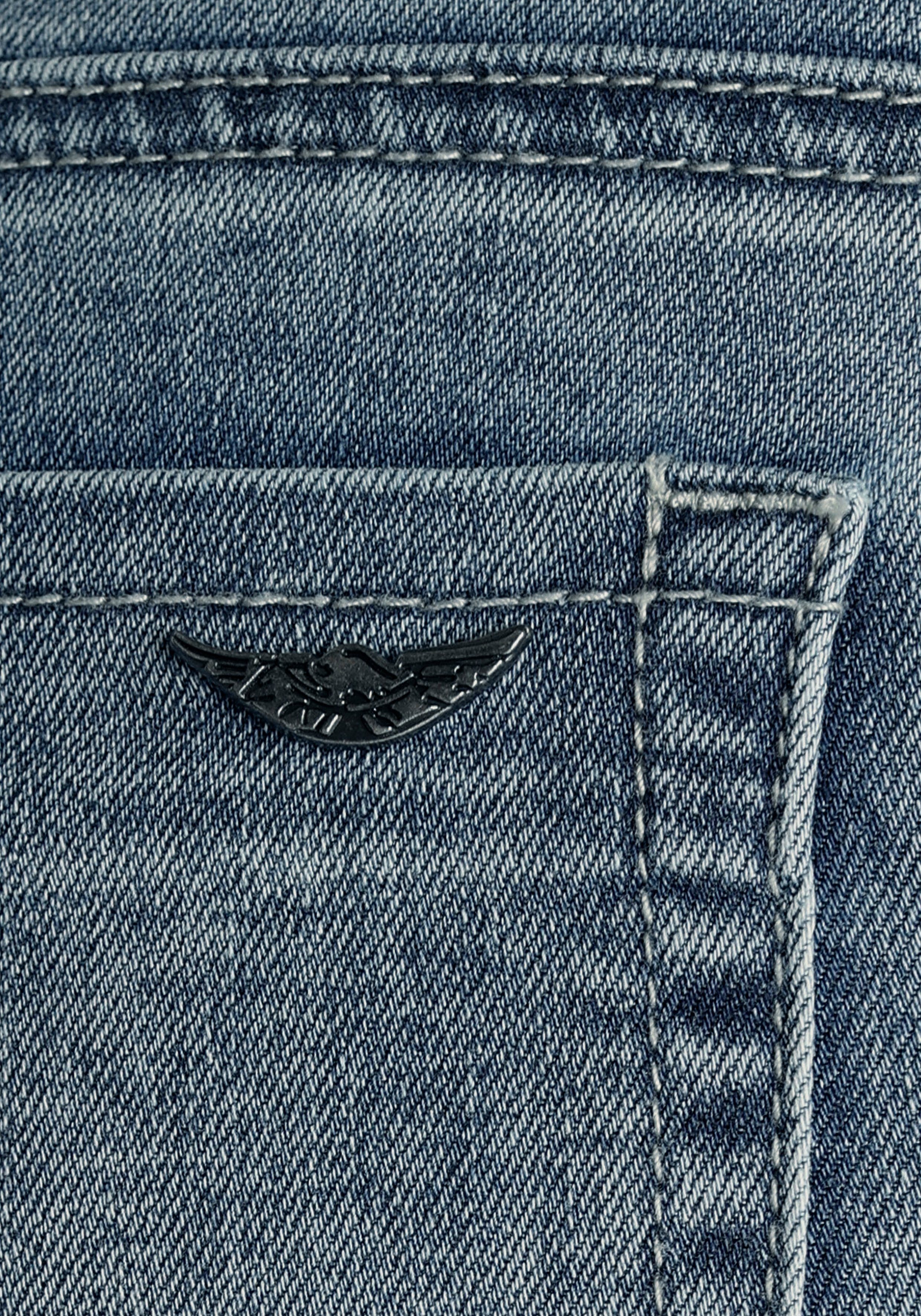 Arizona Jeansshort Ultra Stretch extra strak gesneden, opgerolde beenafsluitingen