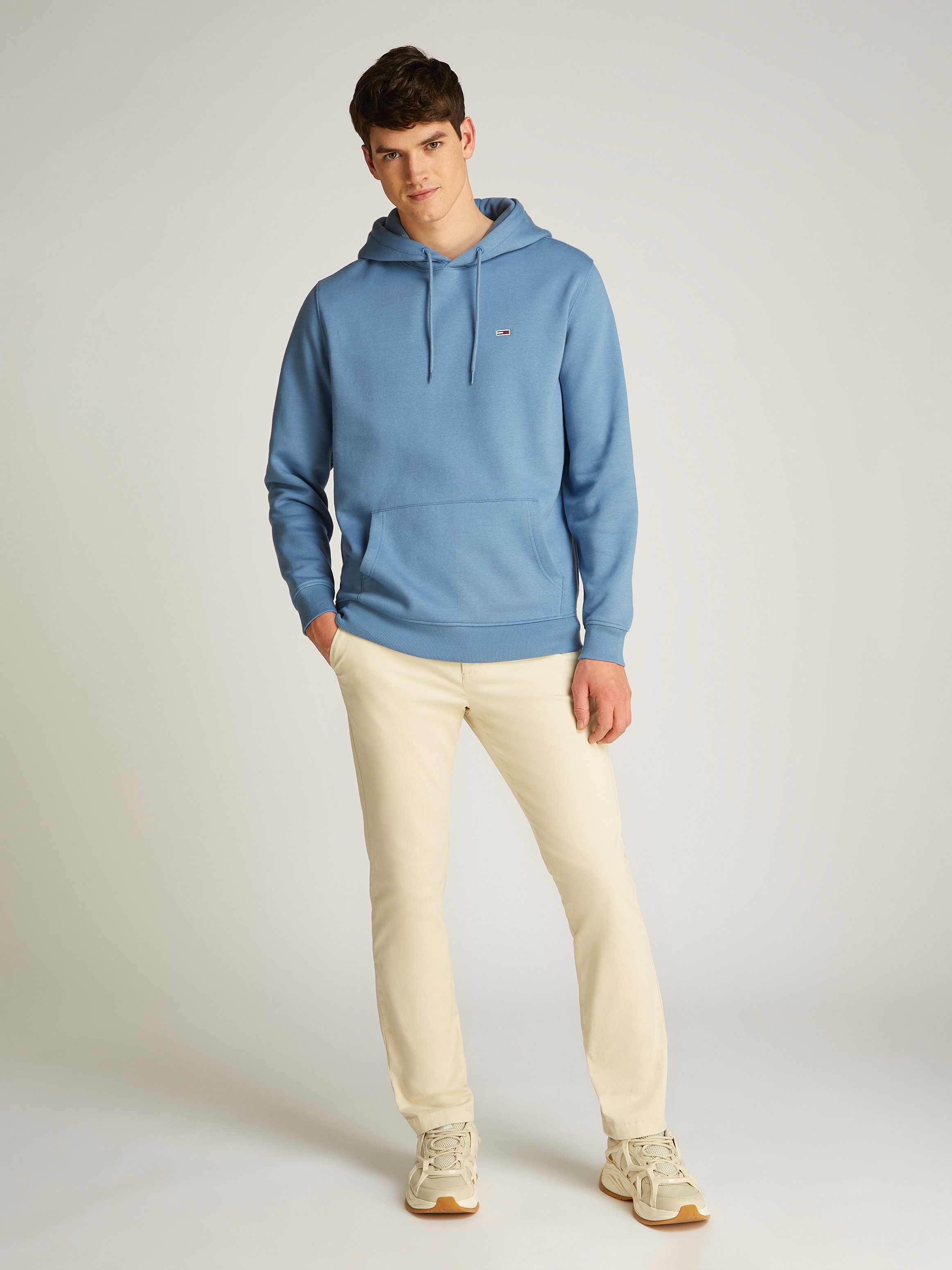 TOMMY JEANS Sweatshirt TJM REG S FLAG HOODIE met geborduurd merklogo op borsthoogte