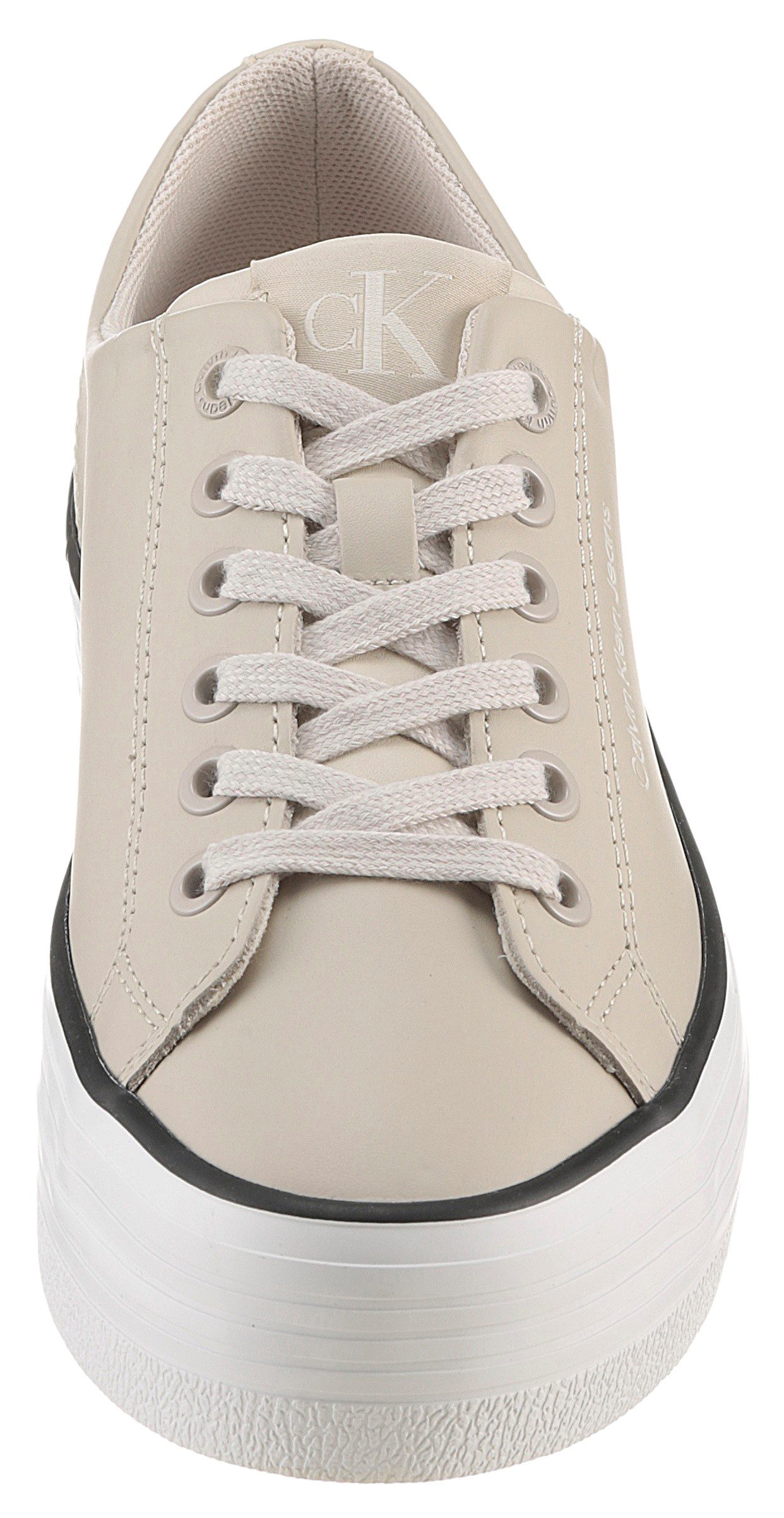 Calvin Klein Sneakers BOLD VULC FLATF LOW LTH IN halfschoen veterschoen freizeitschoen met ck-logo op de hak