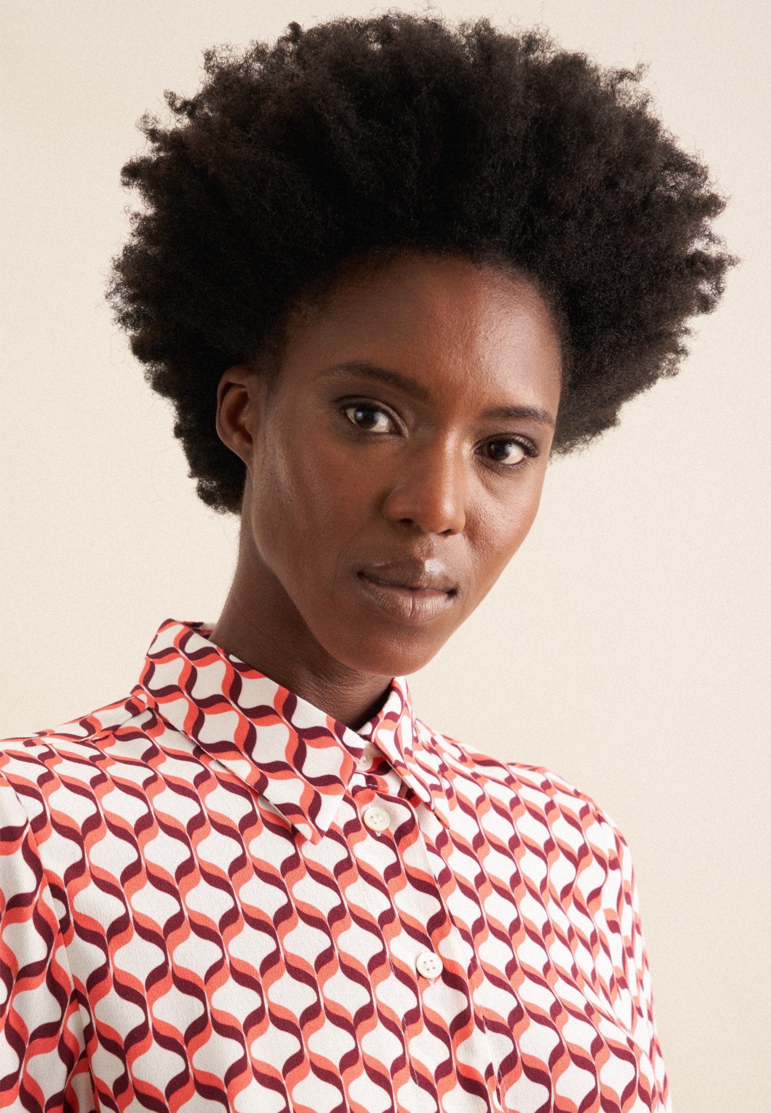 seidensticker Overhemdblouse Zwarte roos Lange mouwen kraag geometrische motieven
