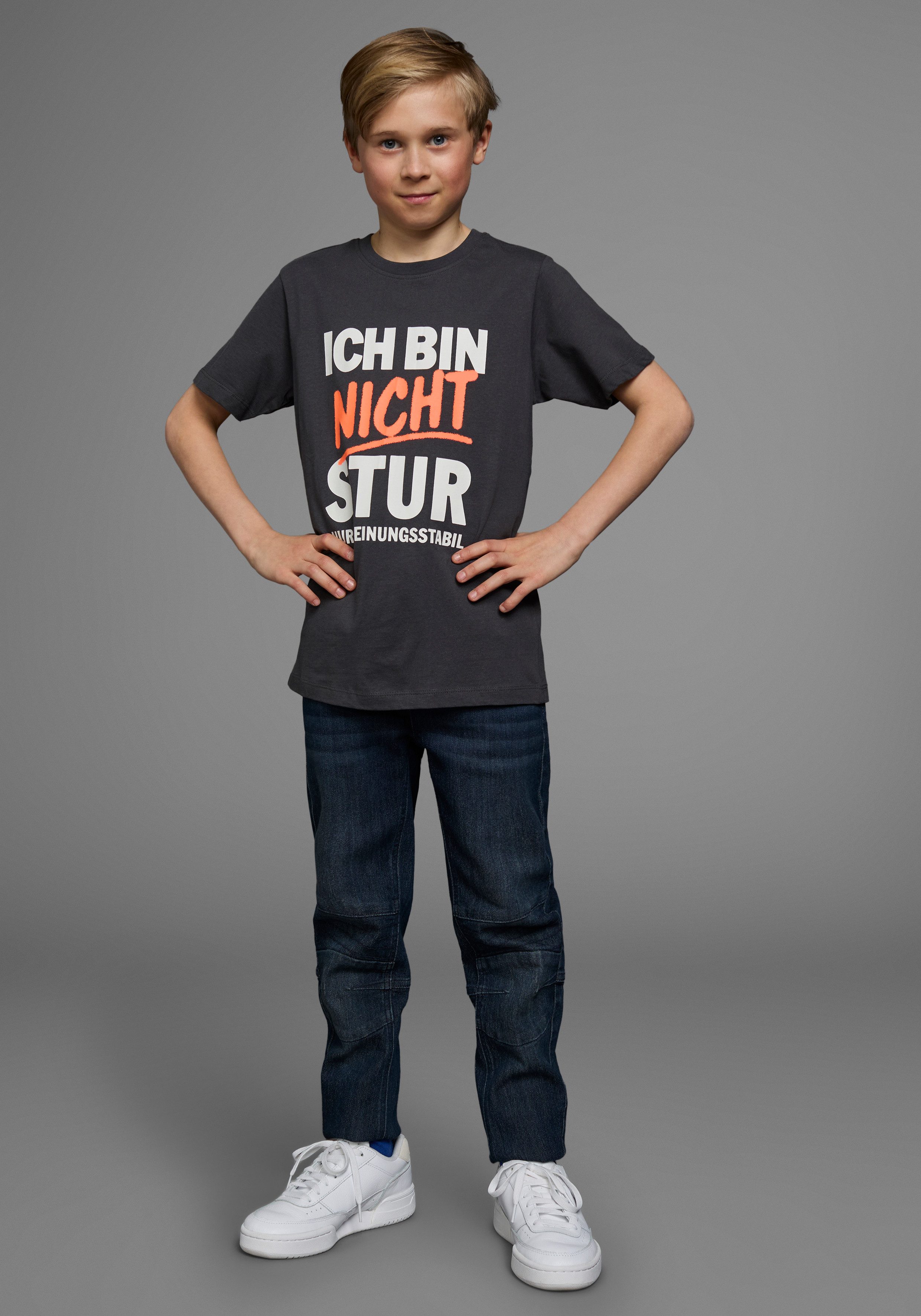 KIDSWORLD T-shirt Ich bin nicht stur Korte mouwen, met ronde hals, met trendy opdruk