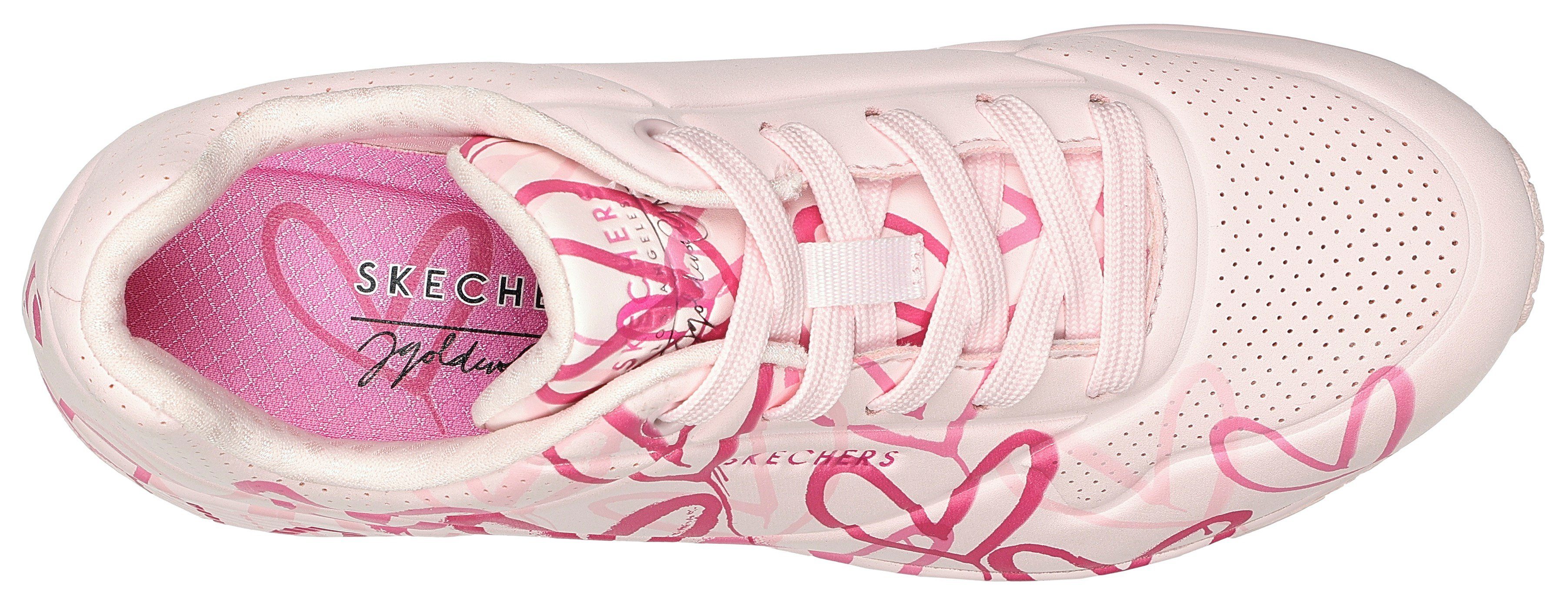 Skechers Sneakers met sleehak UNO-SPREAD THE LOVE Vrijetijdsschoen, lage schoen, veterschoen met coole graffiti-print