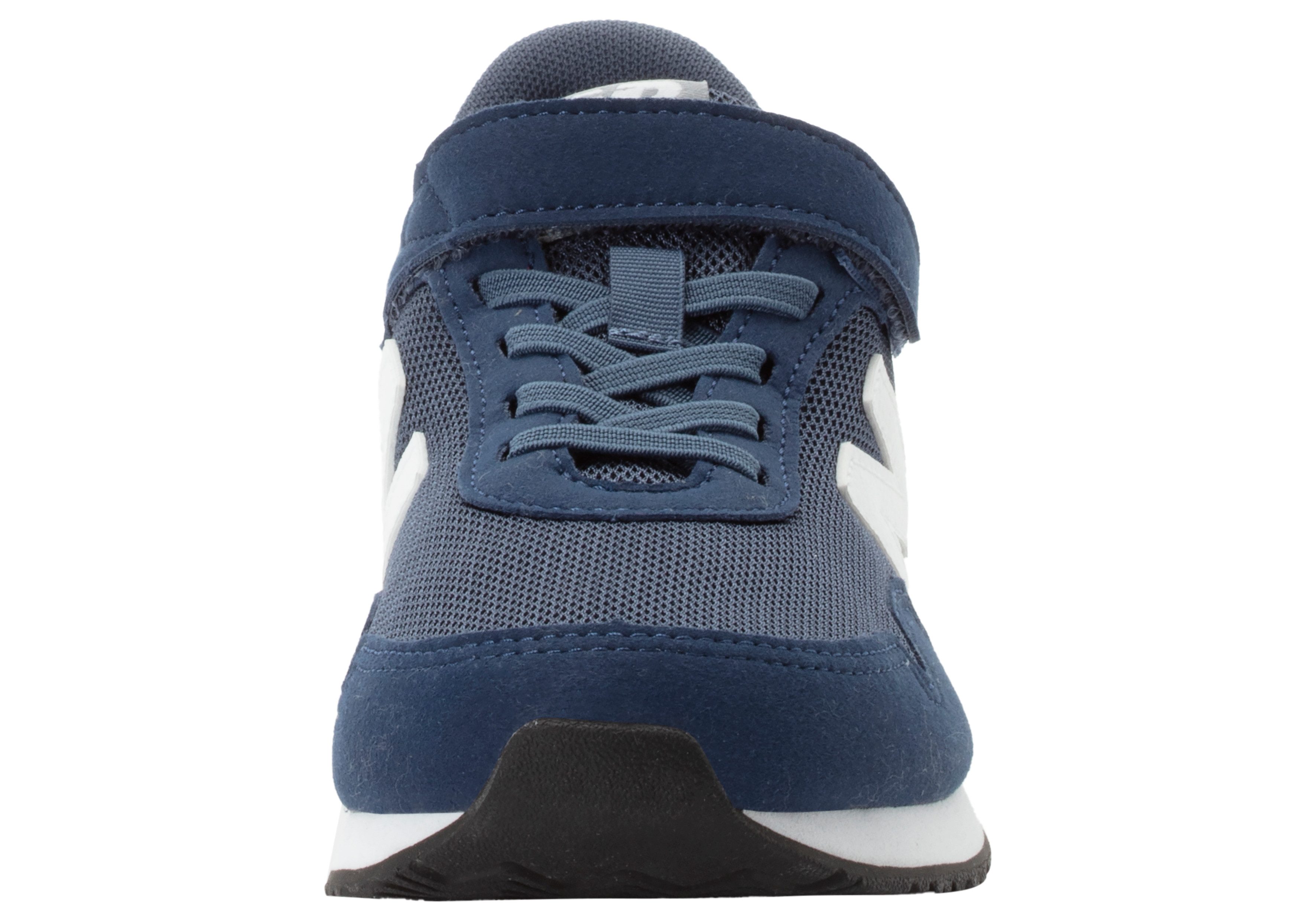 New Balance Sneakers PV32
