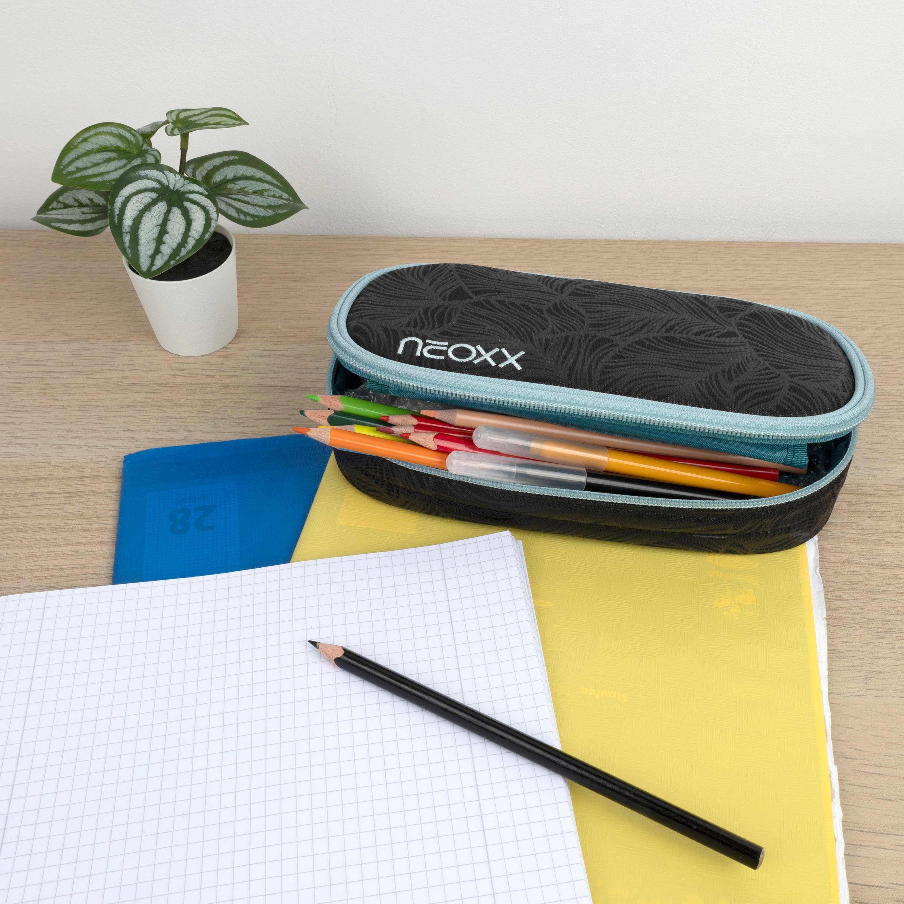 neoxx Etui Jump, Queen of Nite gedeeltelijk van gerecycled materiaal