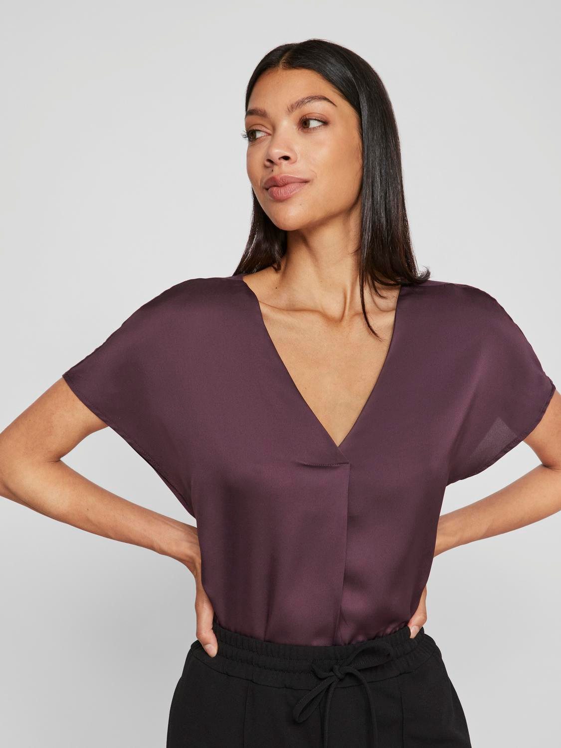 Vila Shirt met V-hals VIELLETTE V-NECK S/S SATIN TOP - NOOS