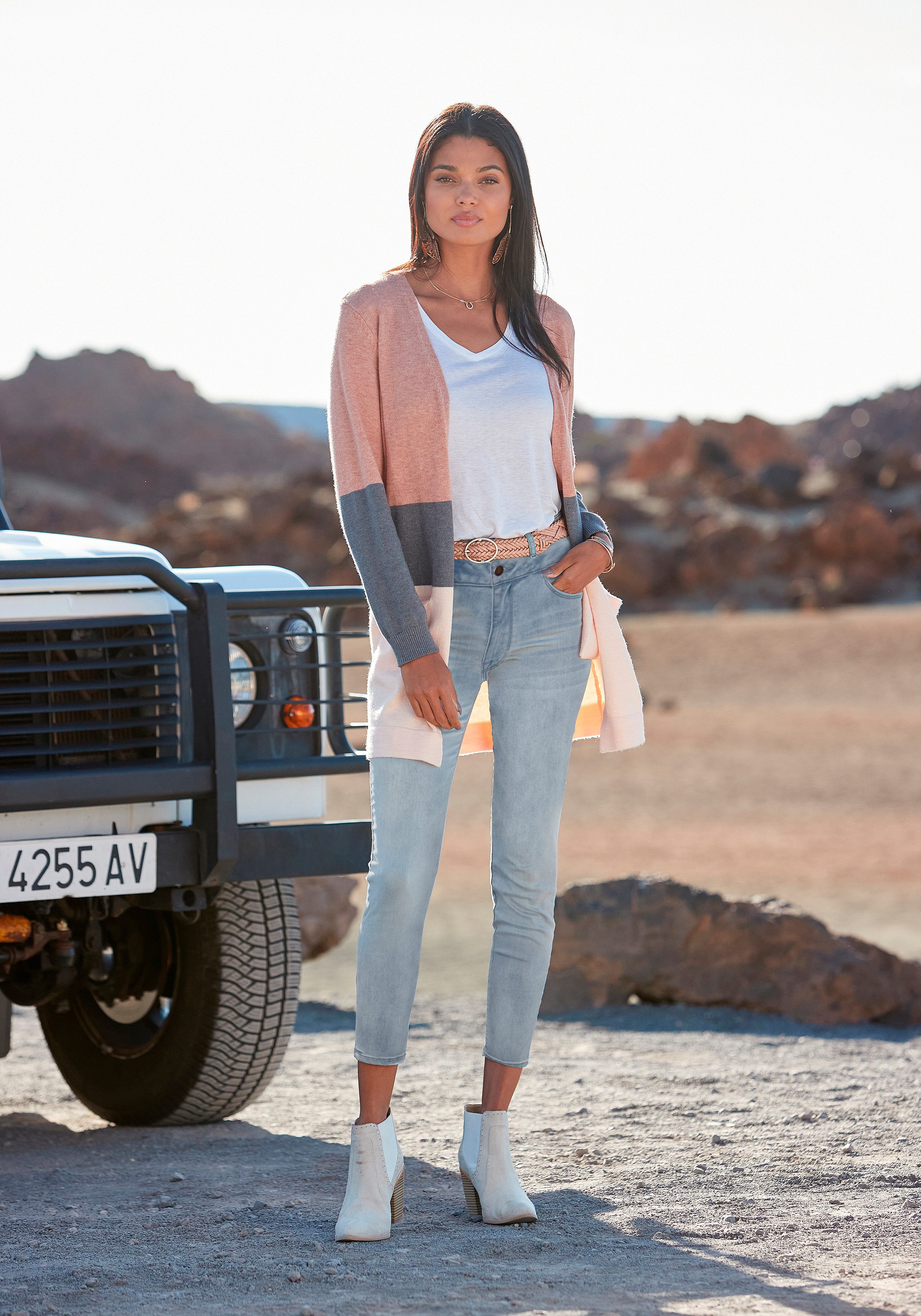 Lascana High-waist jeans met zijborduurwerk, elastische skinny jeans