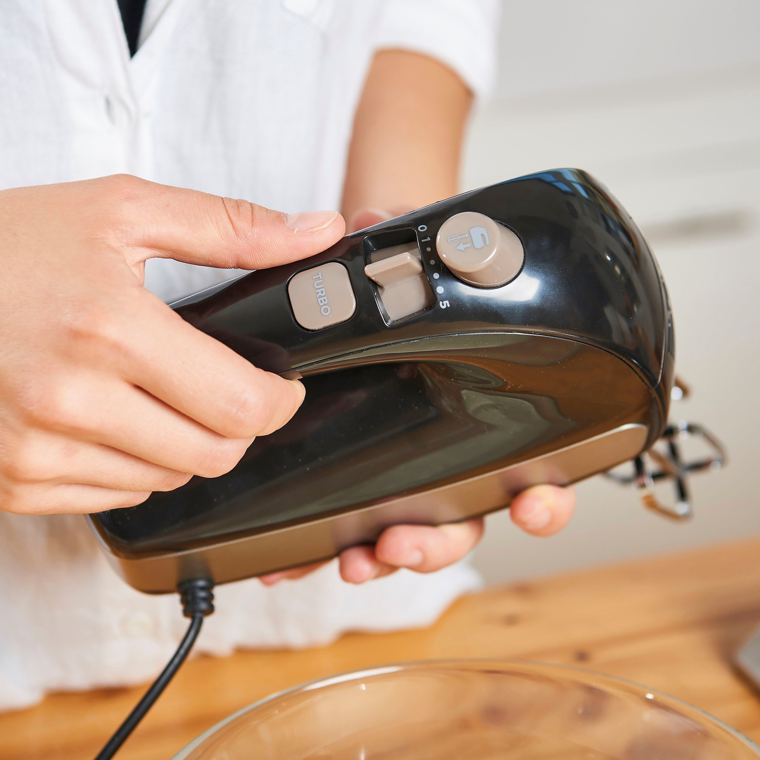 Black + Decker Handmixer BXMX500E