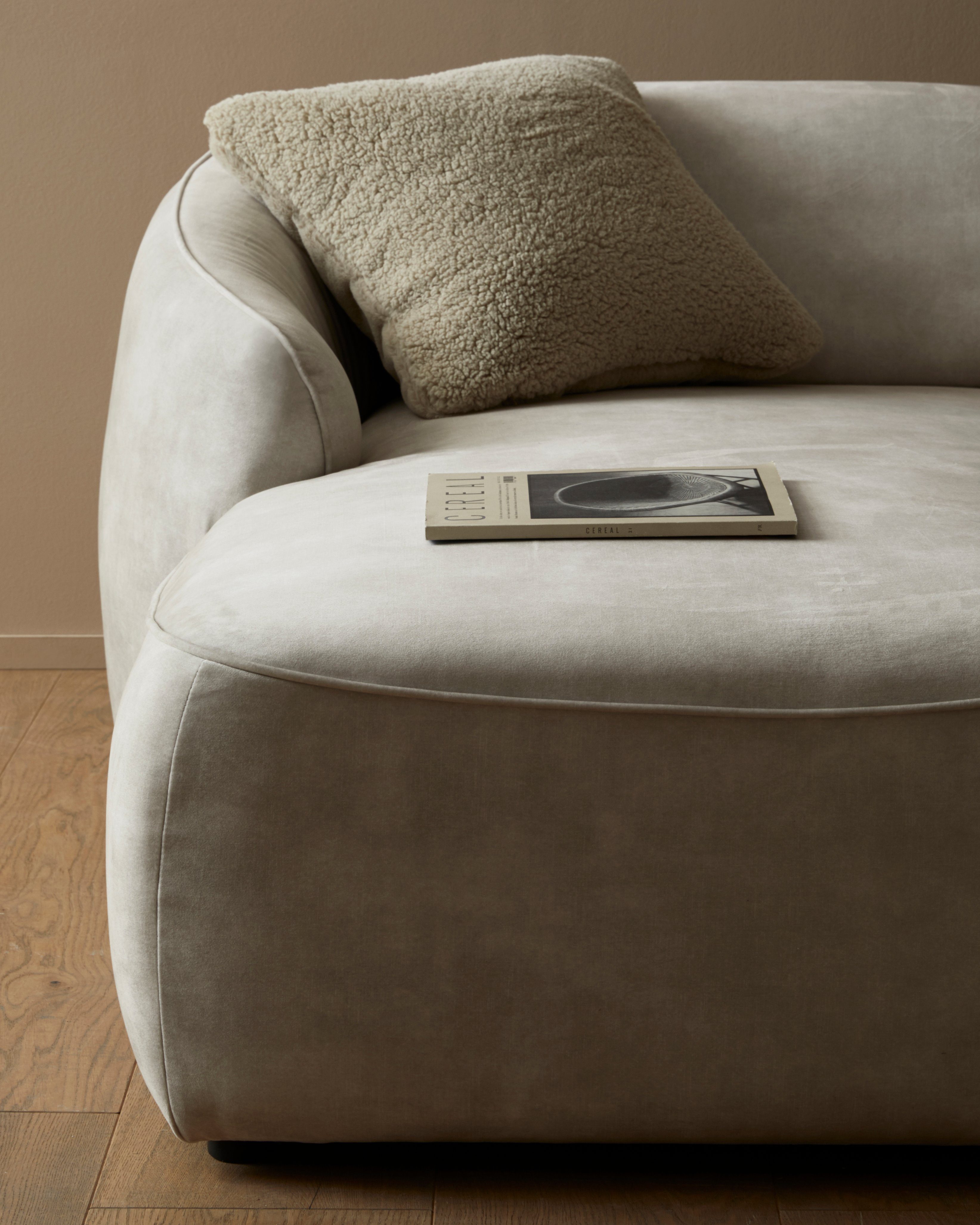 LeGer Home by Lena Gercke Hoekbank YANI, L-vorm, designbank, organische vorm, afmetingen B/D/H: 255/170/81 cm