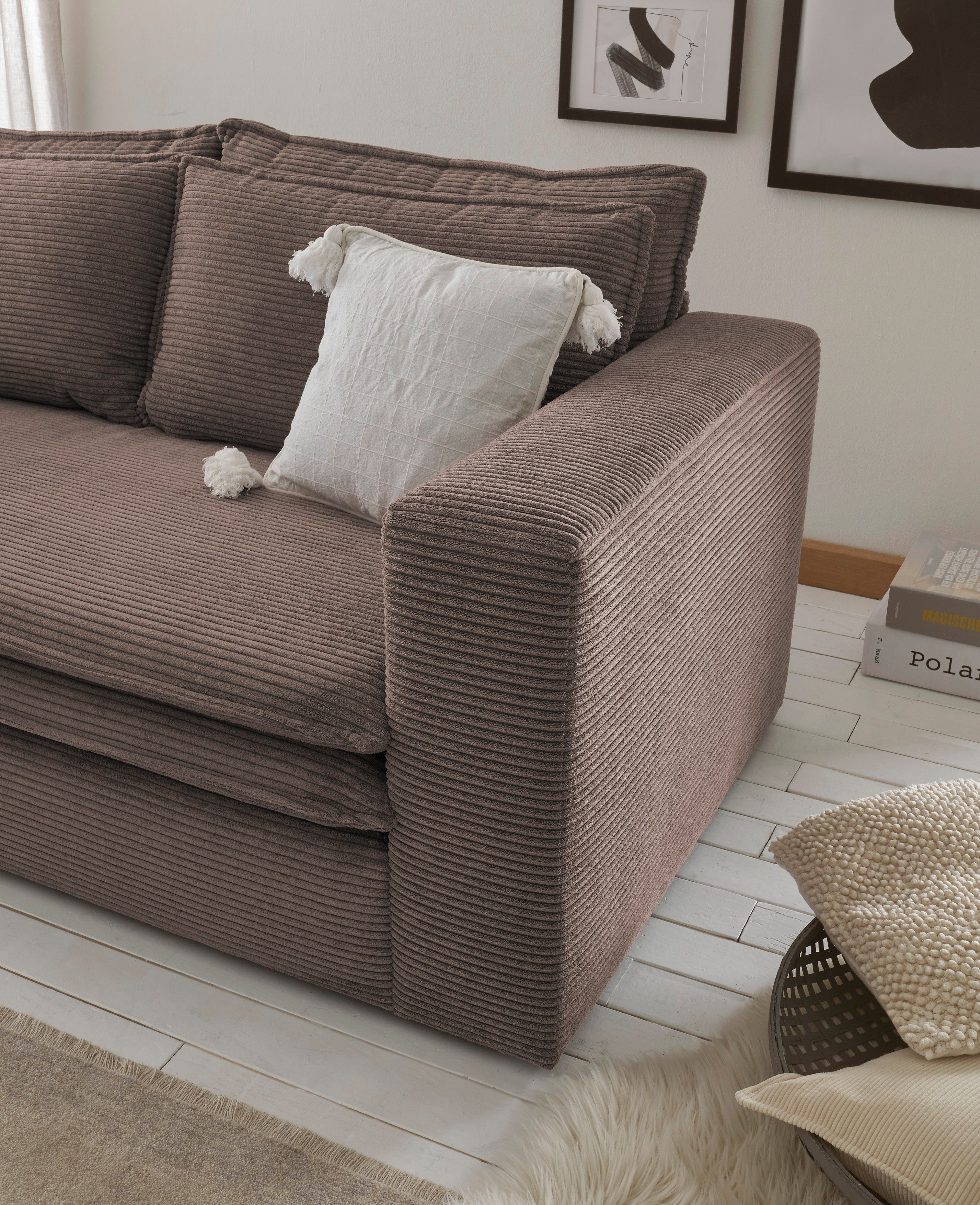 Places of Style Fauteuil PIAGGE Hoogwaardige cord- passend bij de serie PIAGGE