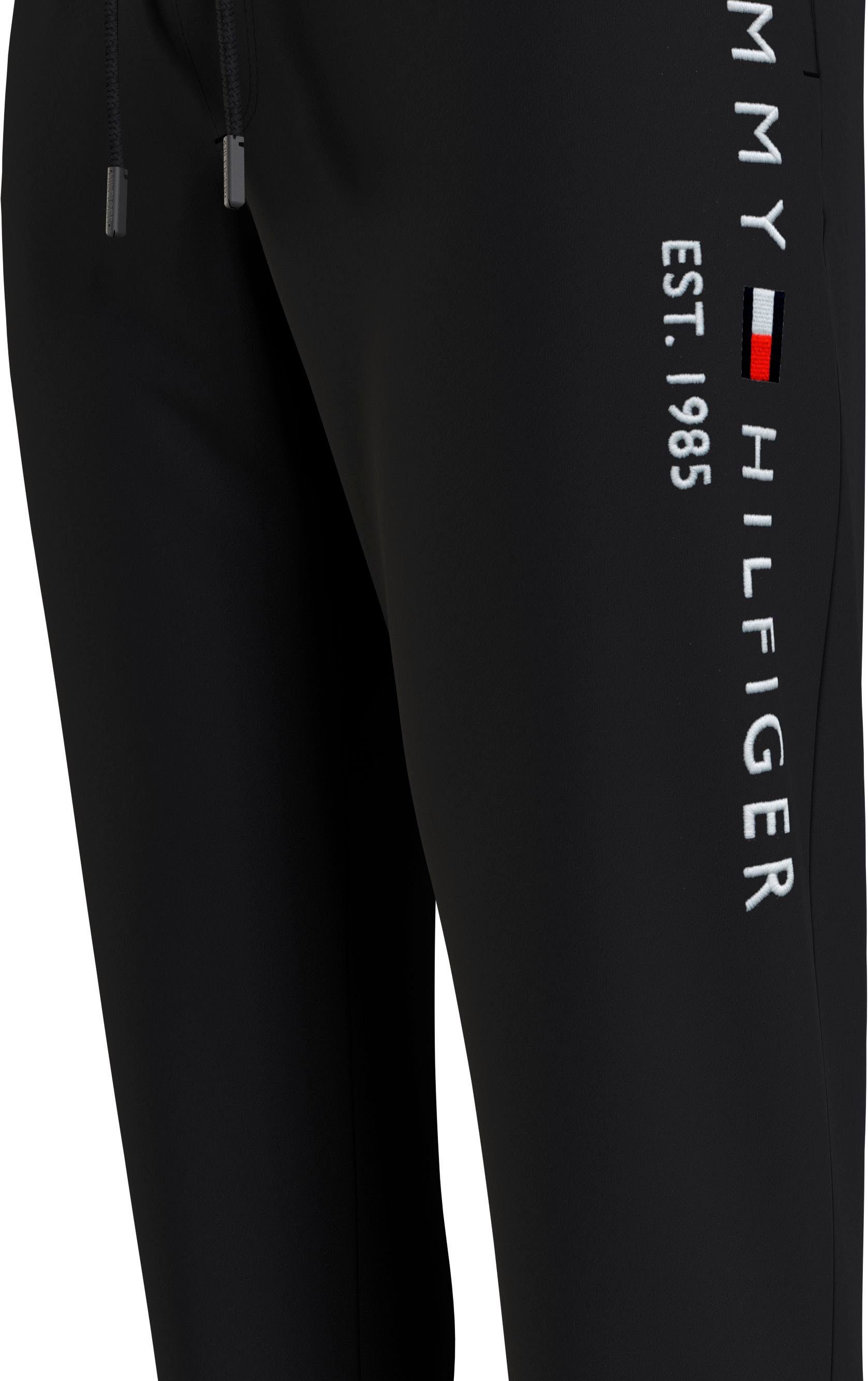 Tommy Hilfiger Sweatbroek BASIC BRANDED SWEATPANTS met groot tommy hilfiger opschrift