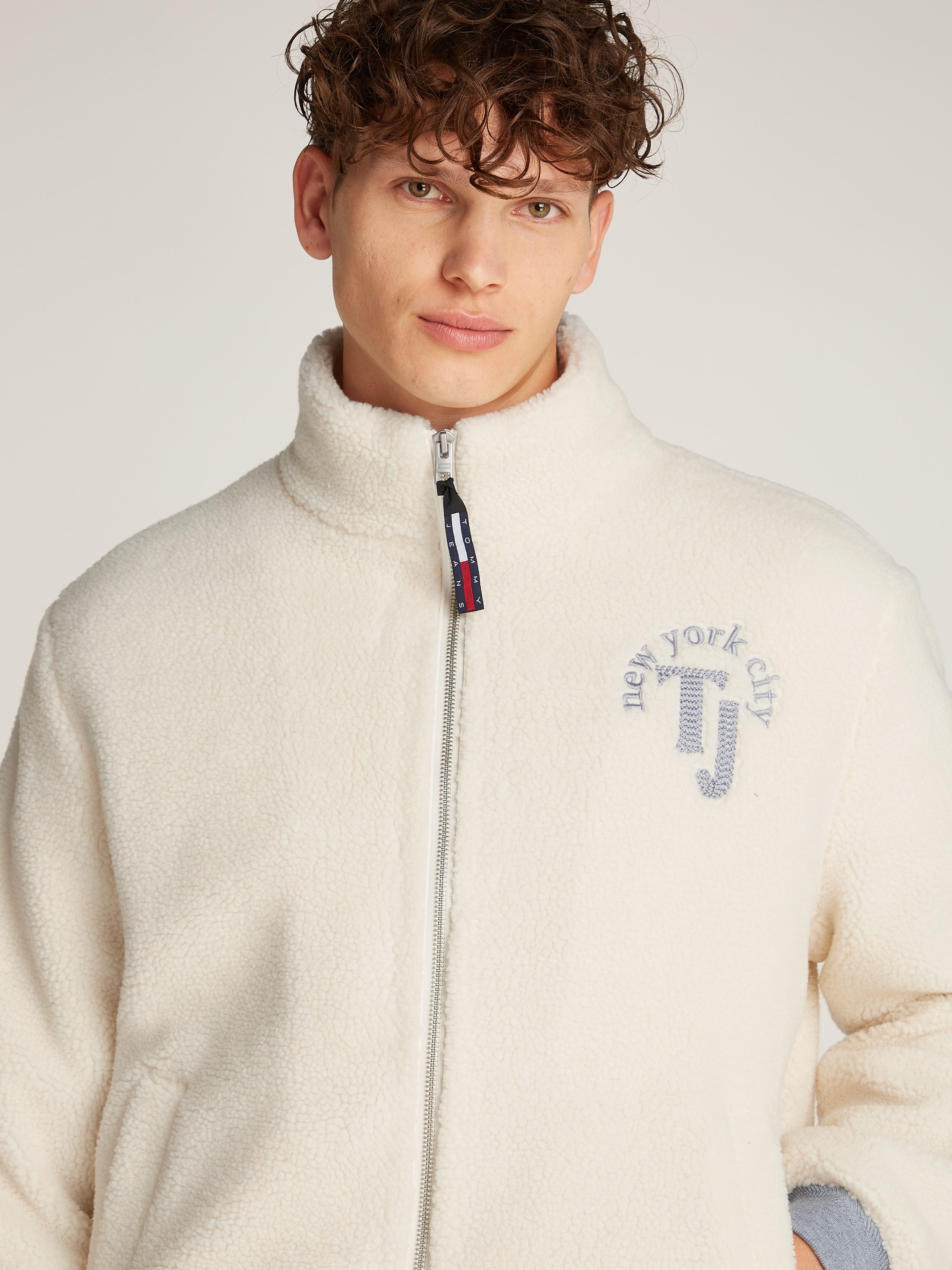 TOMMY JEANS Bomberjack TJ TEDDY BOMBER met groot logo op de rug