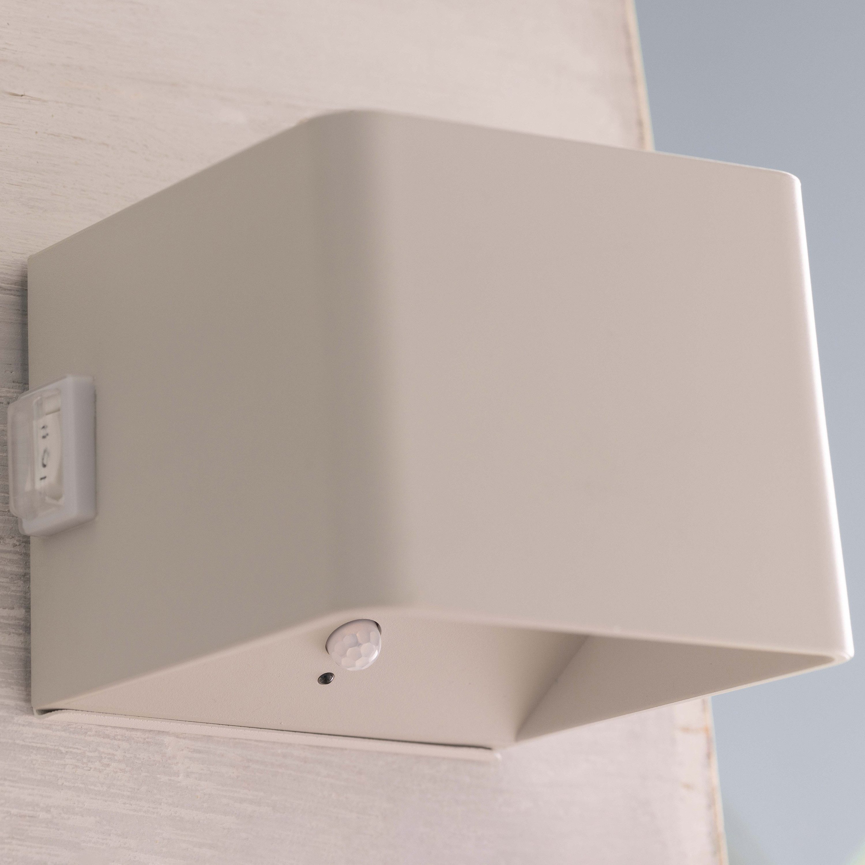 Brilliant Leuchten Wandlamp voor buiten Iseo - draagbare acculamp incl. magnetische plaat Accu, 300 lm, 3000 K, USB, zwart, mobiele buitenlamp, wandlamp (1 stuk)