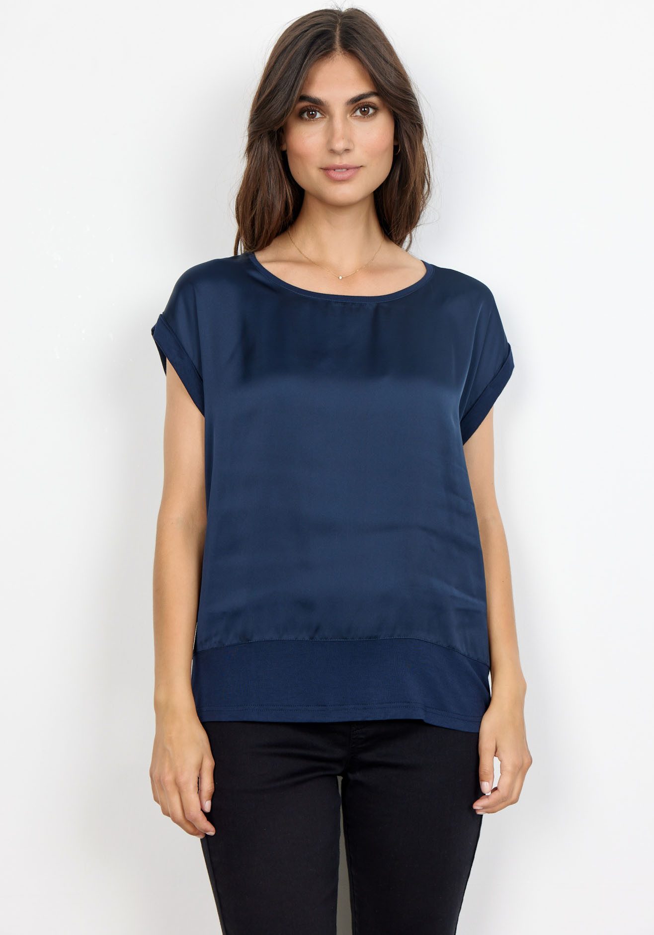 soyaconcept Shirtblouse SC-Thilde6 met boord en voorzijde van satijn, de achterkant van jersey