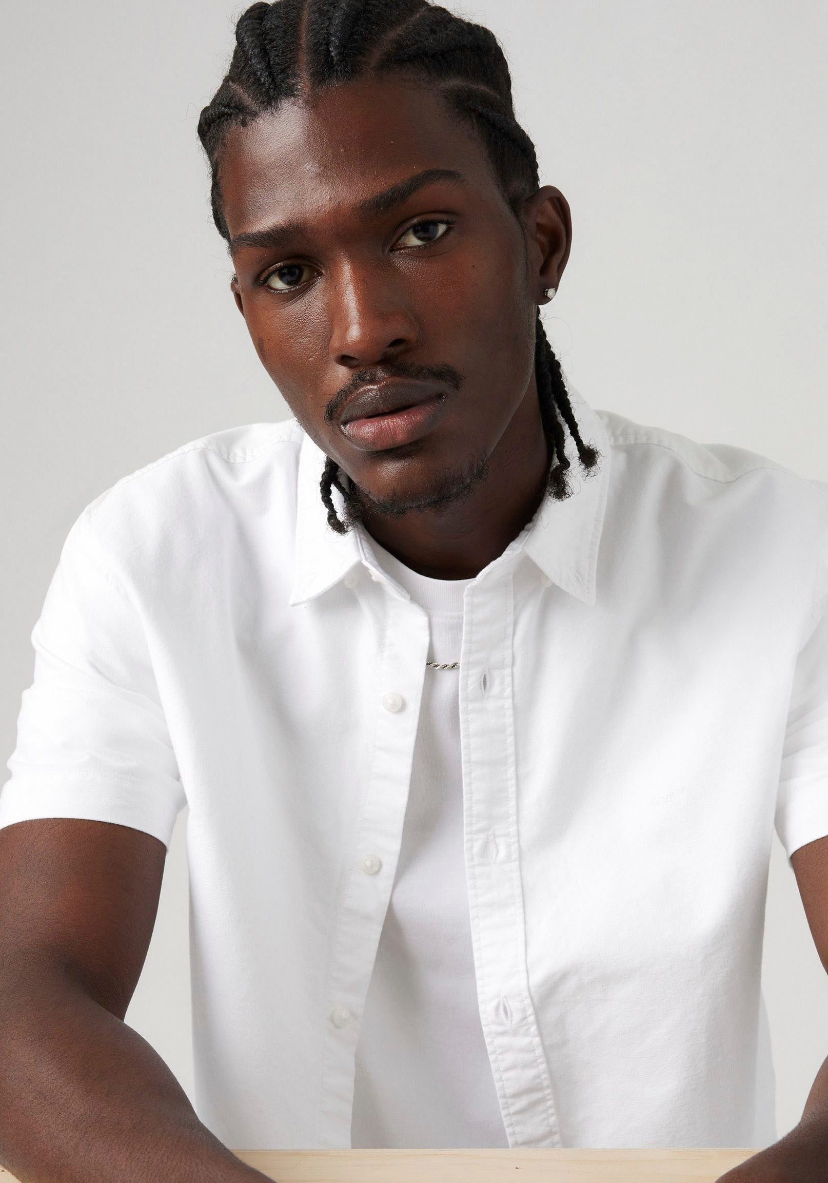 Levi's® Overhemd met korte mouwen SS AUTHENTIC BUTTON DOWN met klein logoborduursel op borsthoogte
