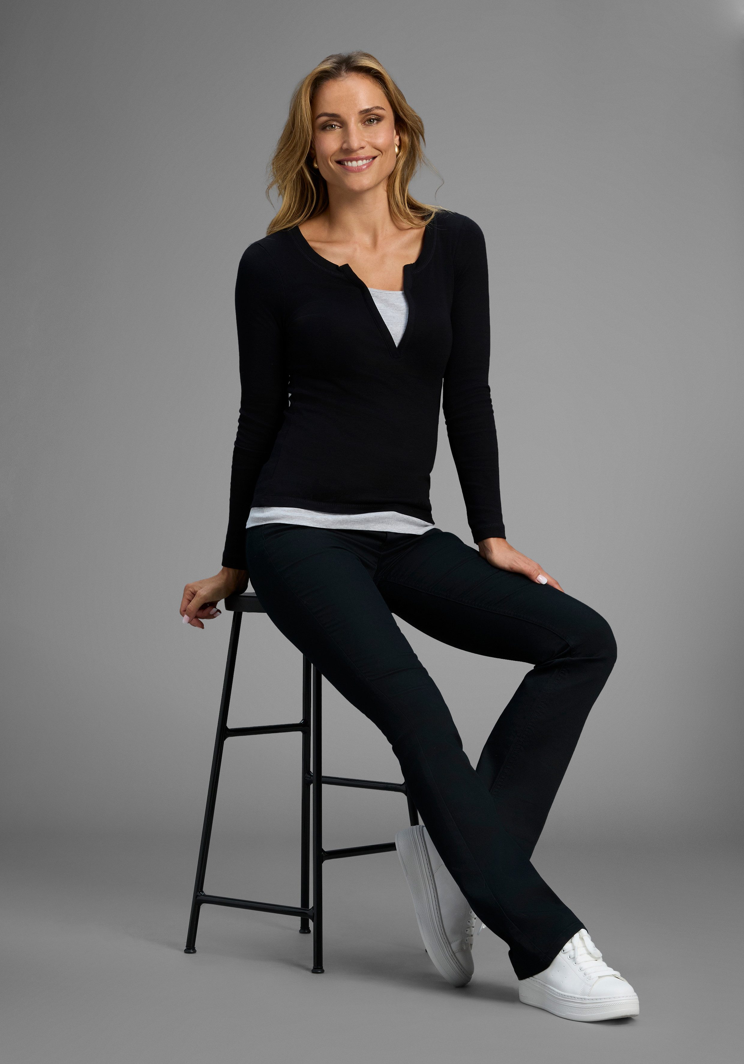 Flashlights 2-in-1-shirt met lange mouwen figuurvolgende pasvorm, ronde hals, elastisch materiaal