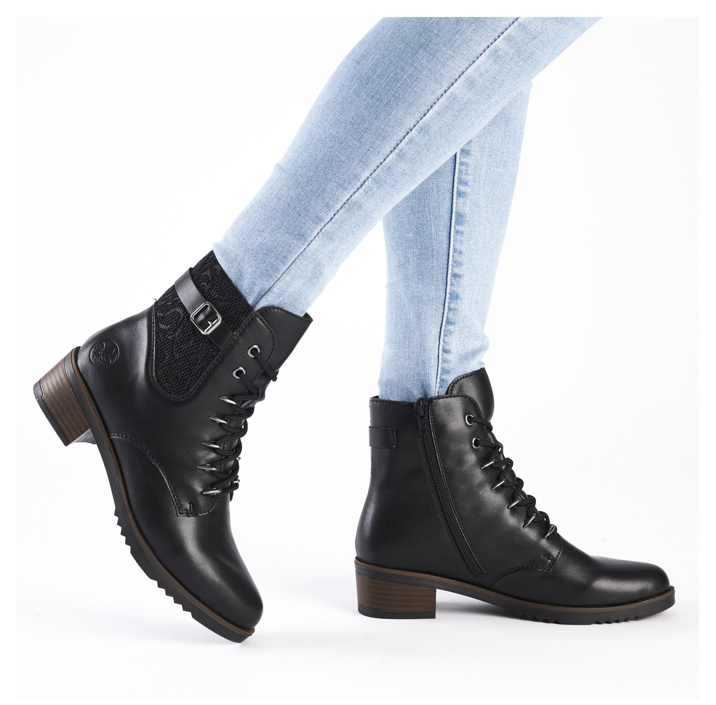 Rieker Veterlaarsjes , veterschoenen, trachtenenkellaars, blokhak, binnenrits