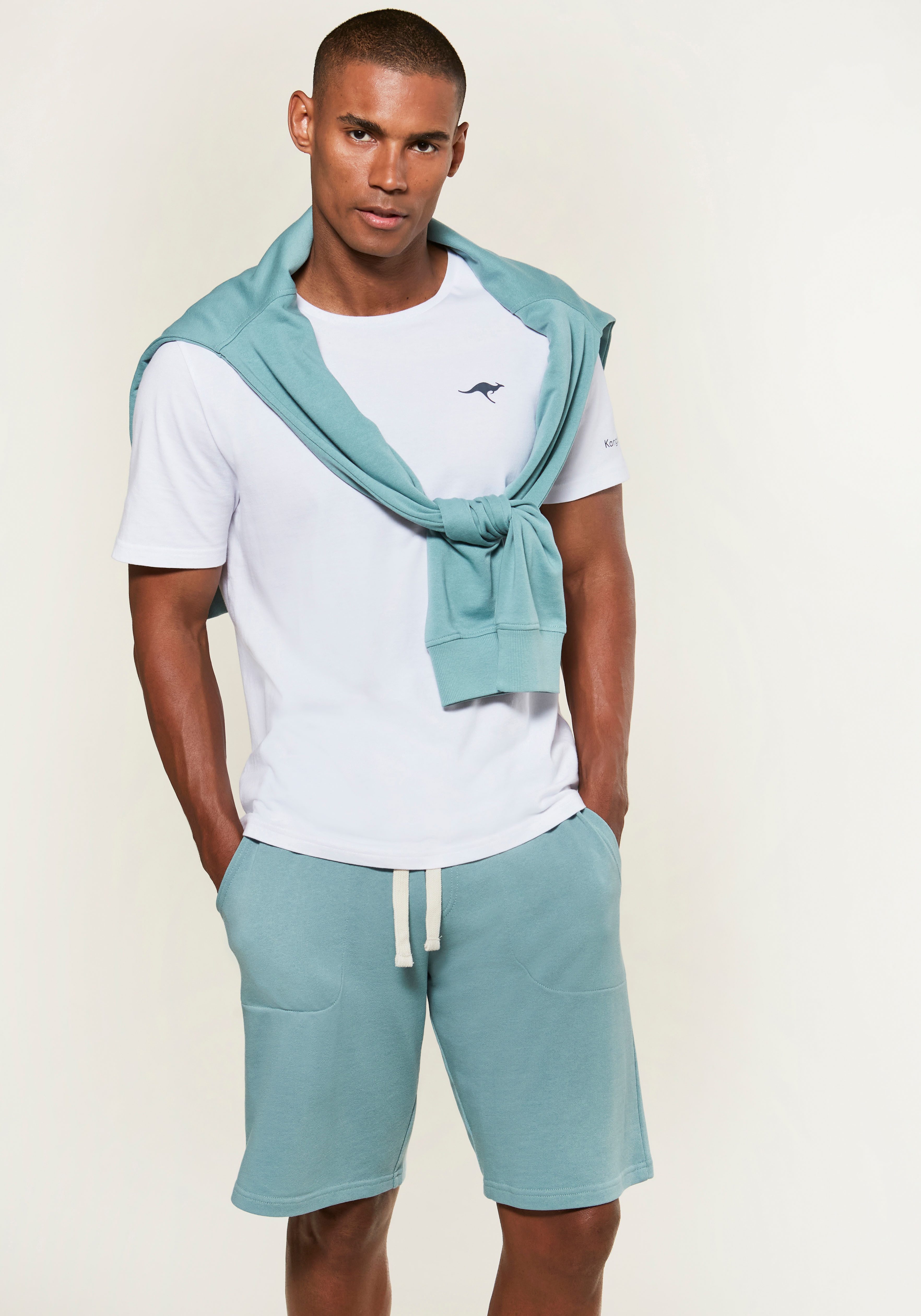 KangaROOS Sweatshort , zijvakken, contrasterende banden