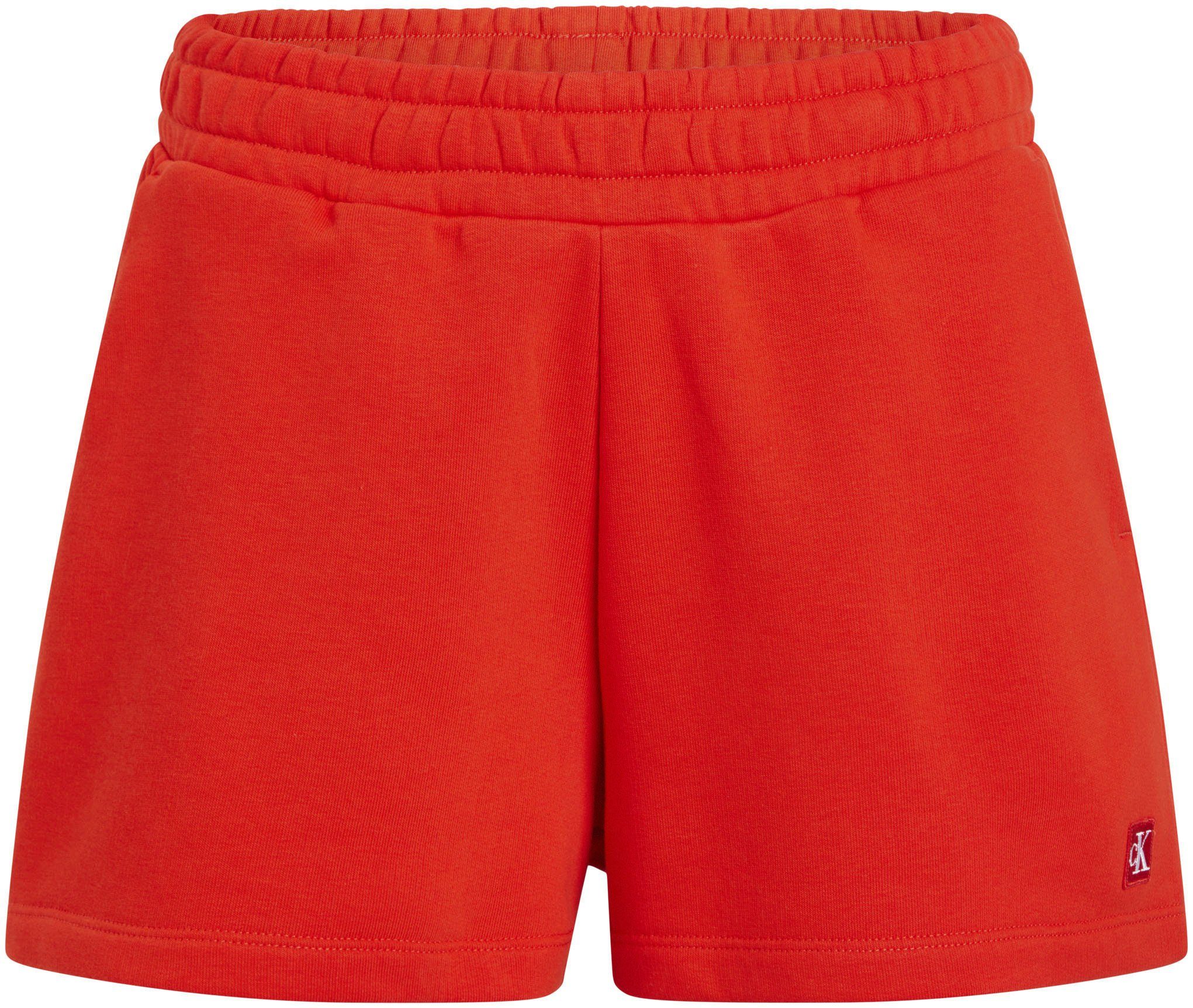 Calvin Klein Sweatshort CK EMBRO BADGE SHORTS met een logo-opschrift