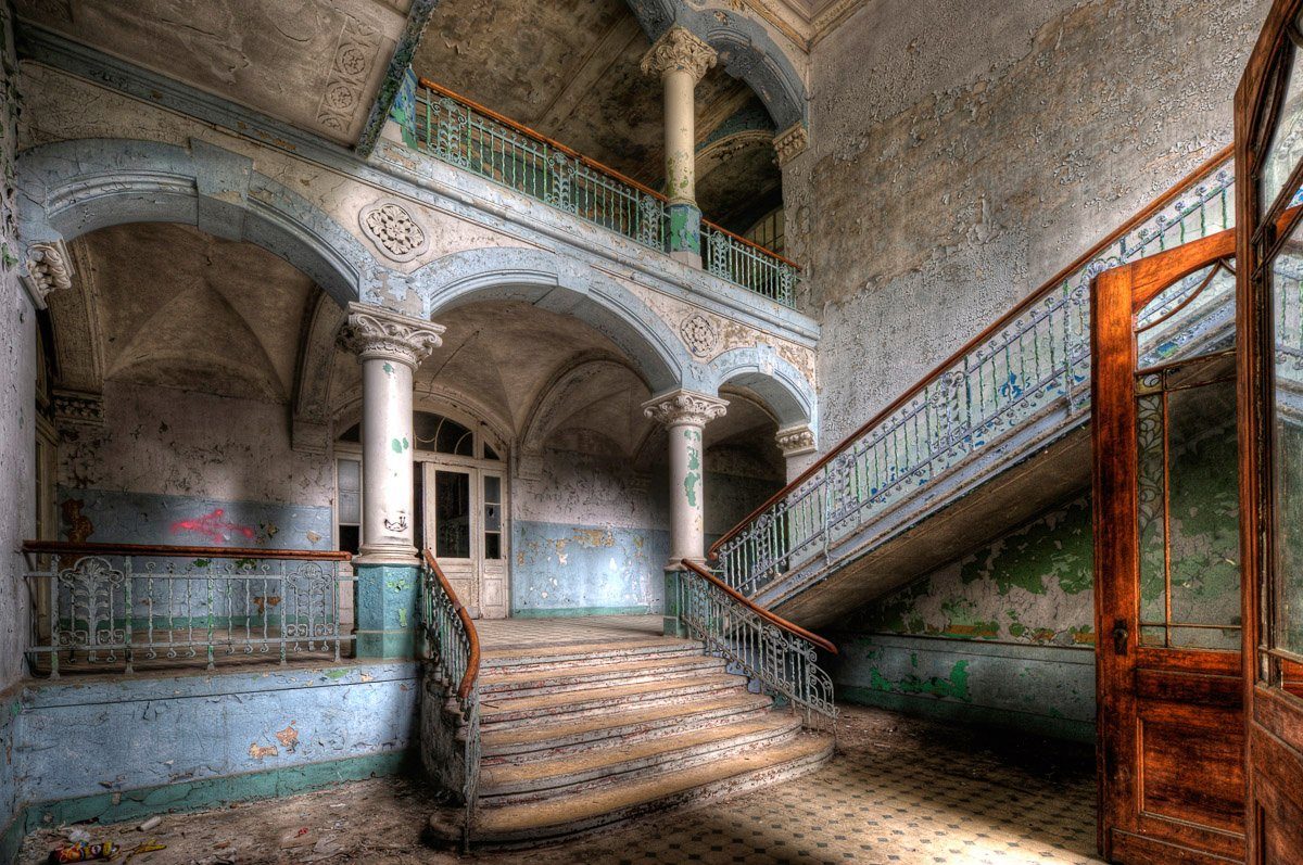 Papermoon Fotobehang Verlassenes Krankenhaus Beelitz